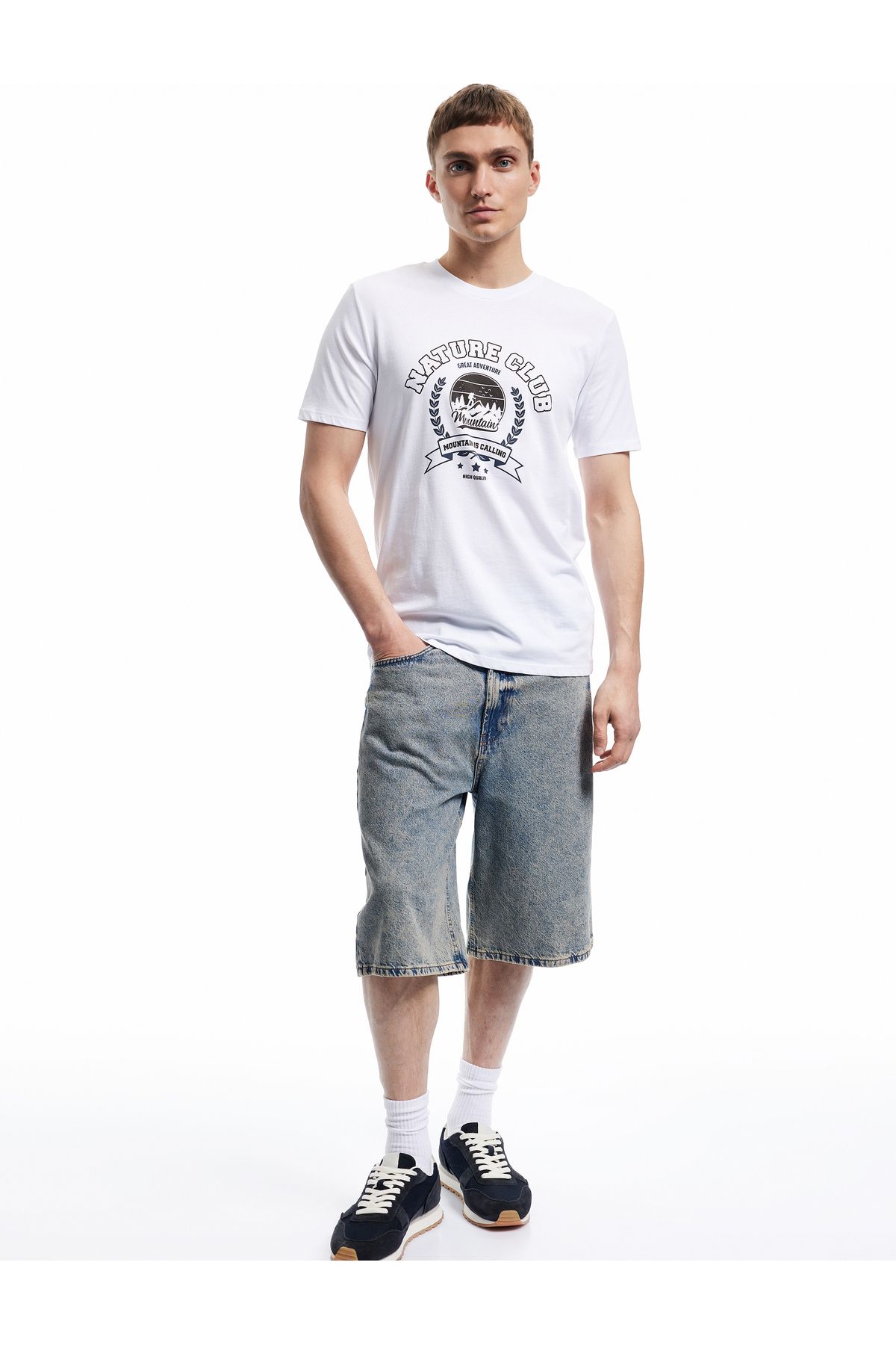 Koton Kısa Kollu Bisiklet Yaka Pamuklu Baskılı Slim Fit Tişört
