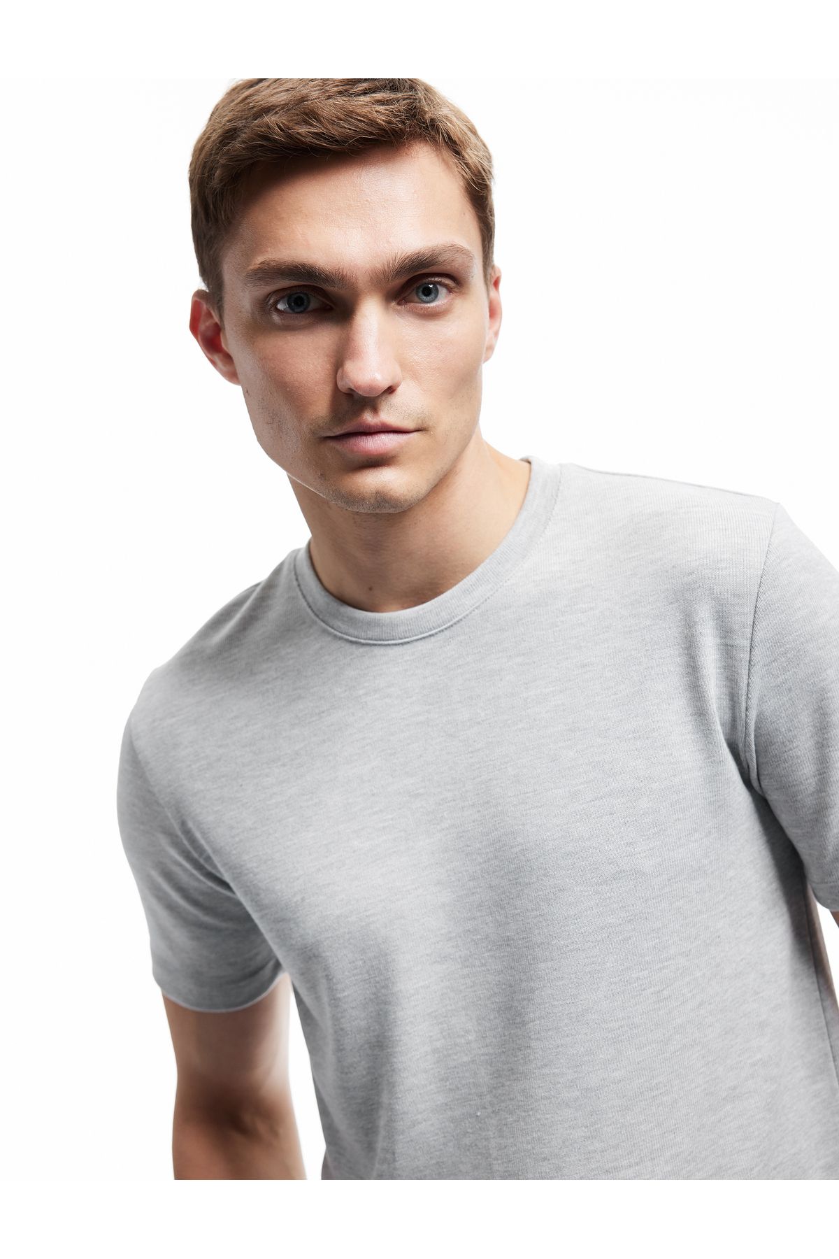 Koton Kısa Kollu Bisiklet Yaka Basic Slim Fit Tişört