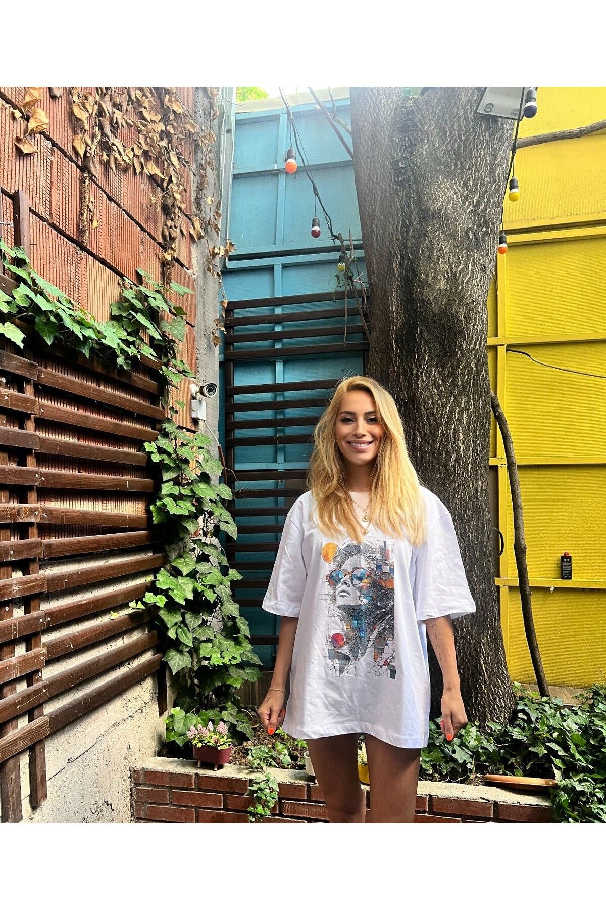 K&C OVERSIZE T-SHIRT