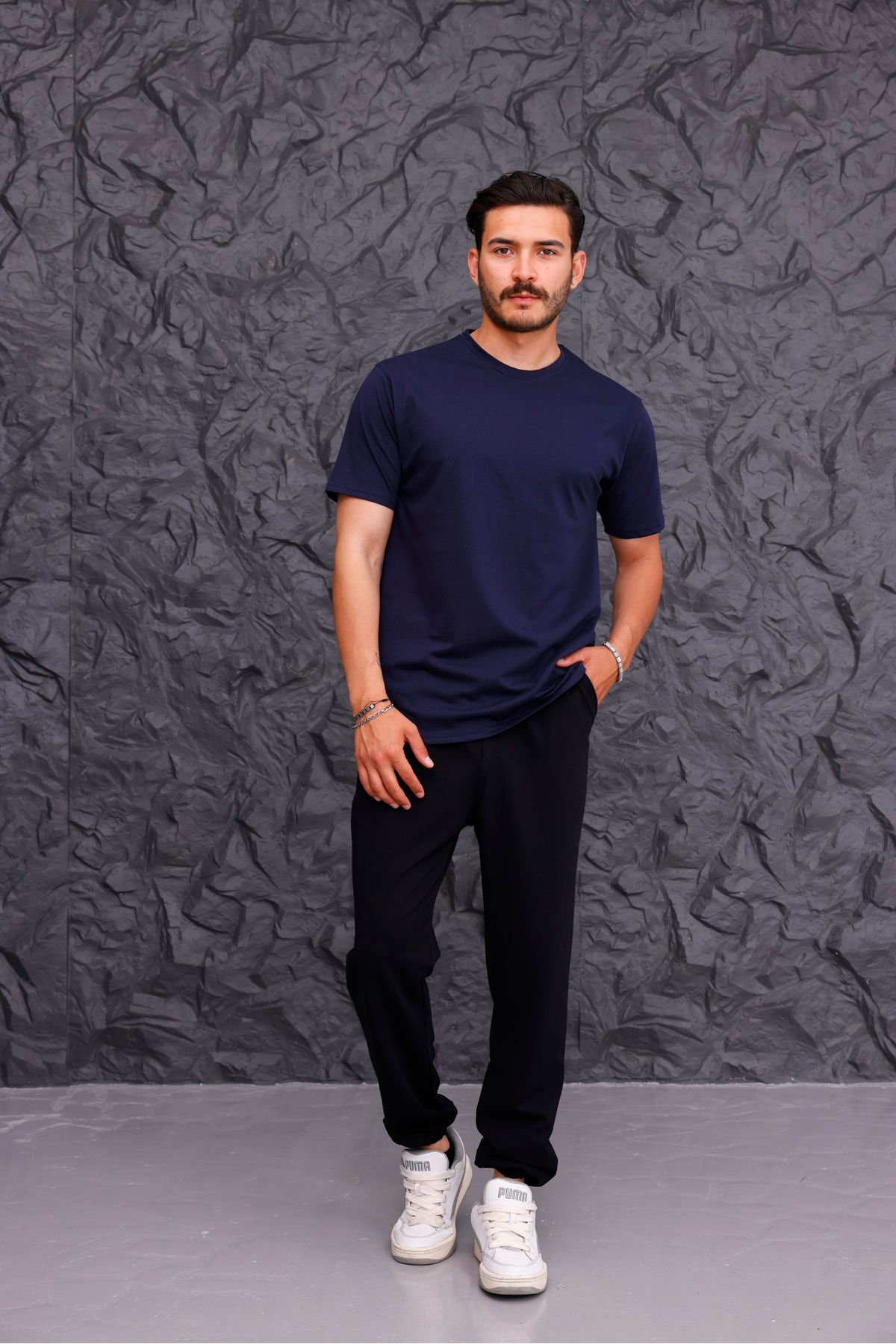 Butik VESTIS CL. Basic T-shirt