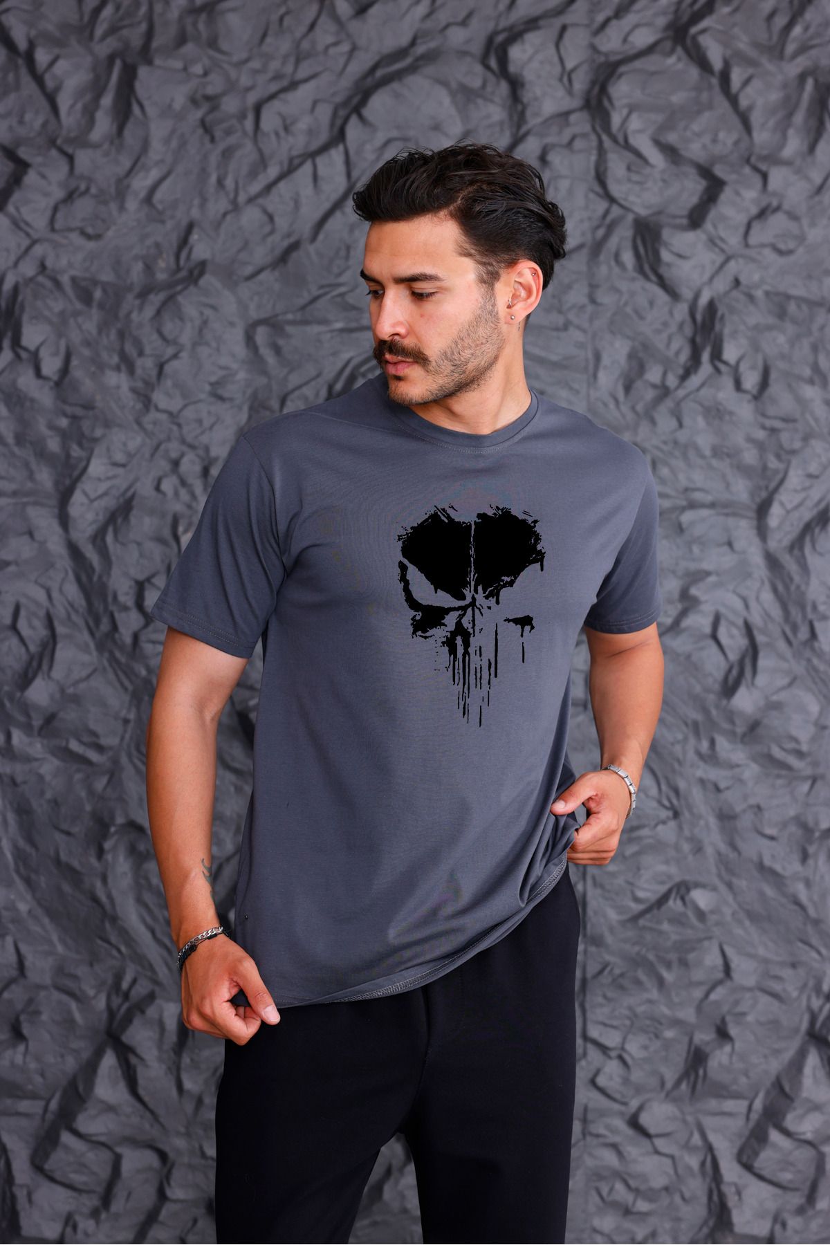 Butik VESTIS CL. Dark Series 'Punisher'