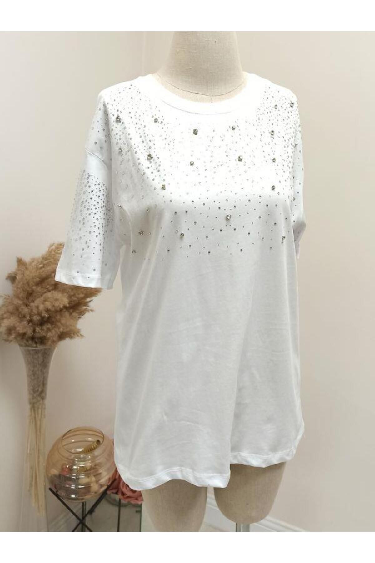 Kokoşum Butik 7061 Serpme Taşlı Tişört Beyaz