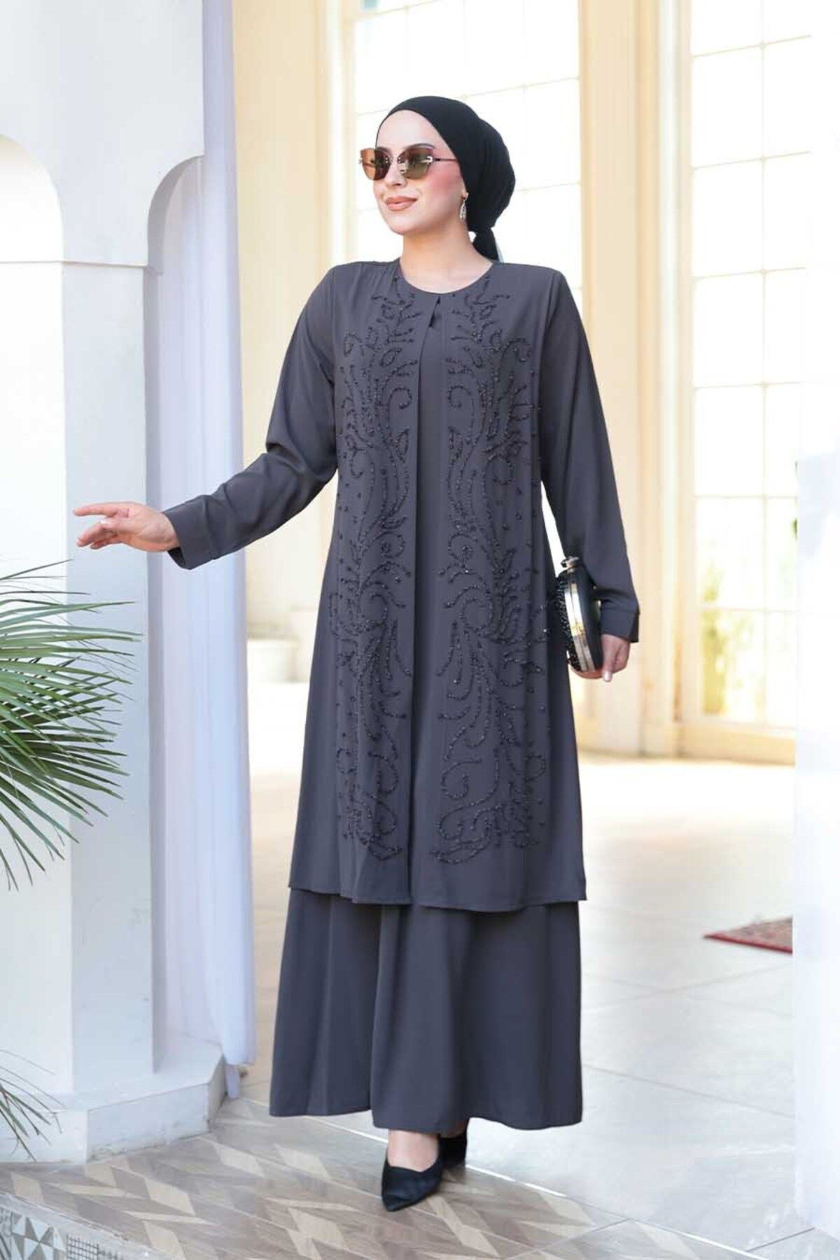 N.S NEVA STYLE Boncuk İşlemeli Füme Tesettür Abaya 29121FU