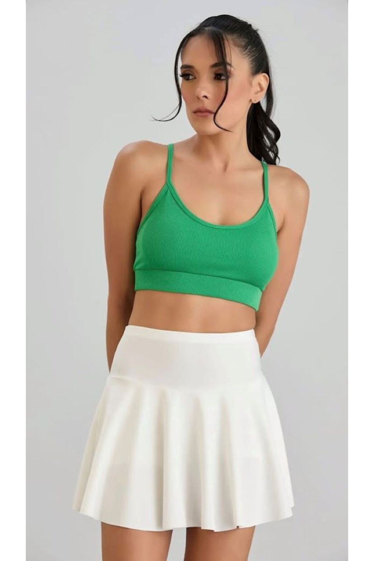 Leila İP ASKILI KAŞKORSE CROP BLUZ