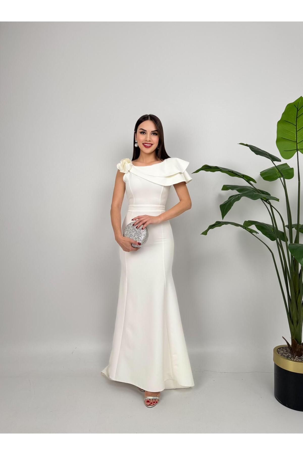 maf collection Kadın Beyaz Çiçek Drape Detay Uzun Abiye Mezuniyet Elbisesi