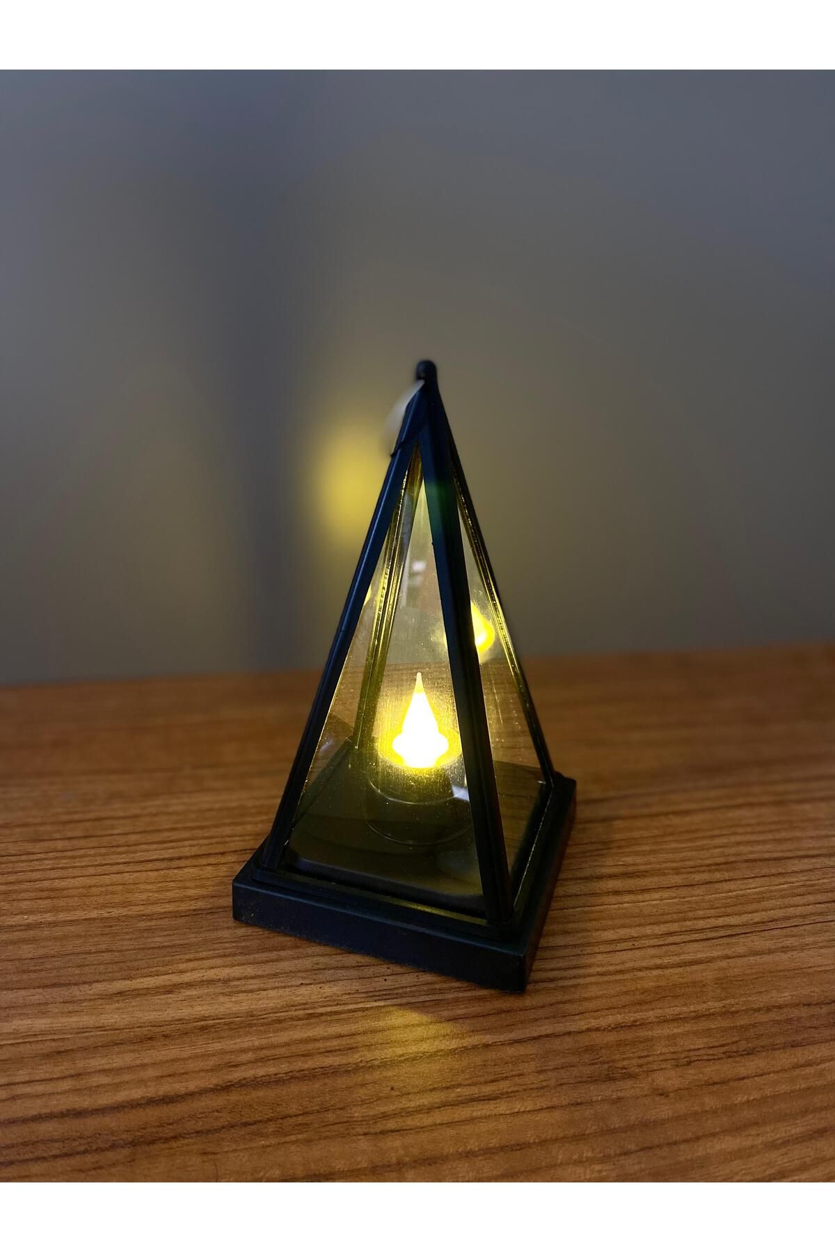 UG Furniture Led Mum Piramit Lüx Fener Pilli