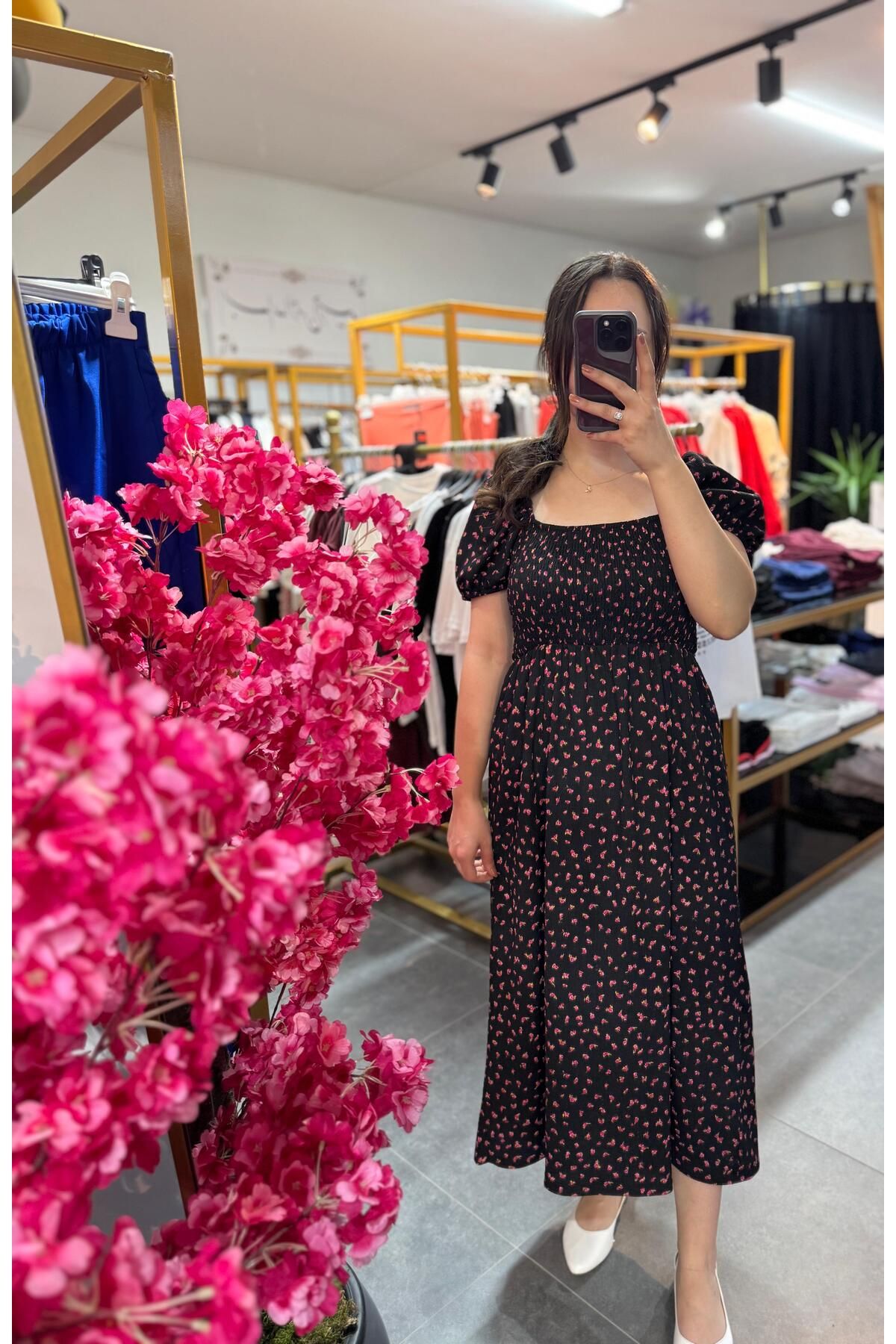 Büşra Fashion Çiçek Detaylı Elbise