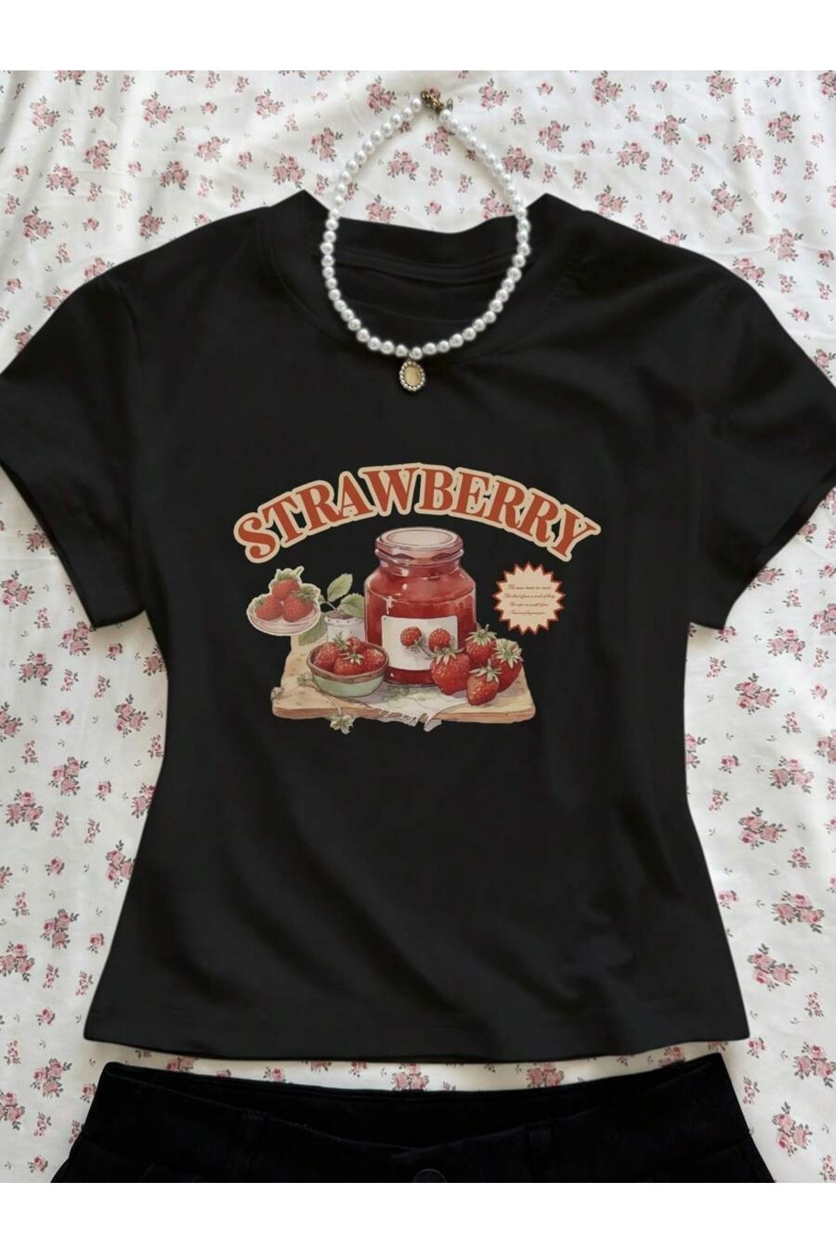 OVER HEAD Kadın Çilek Reçeli Strawberry Baskılı Baby Tee Crop T-shirt