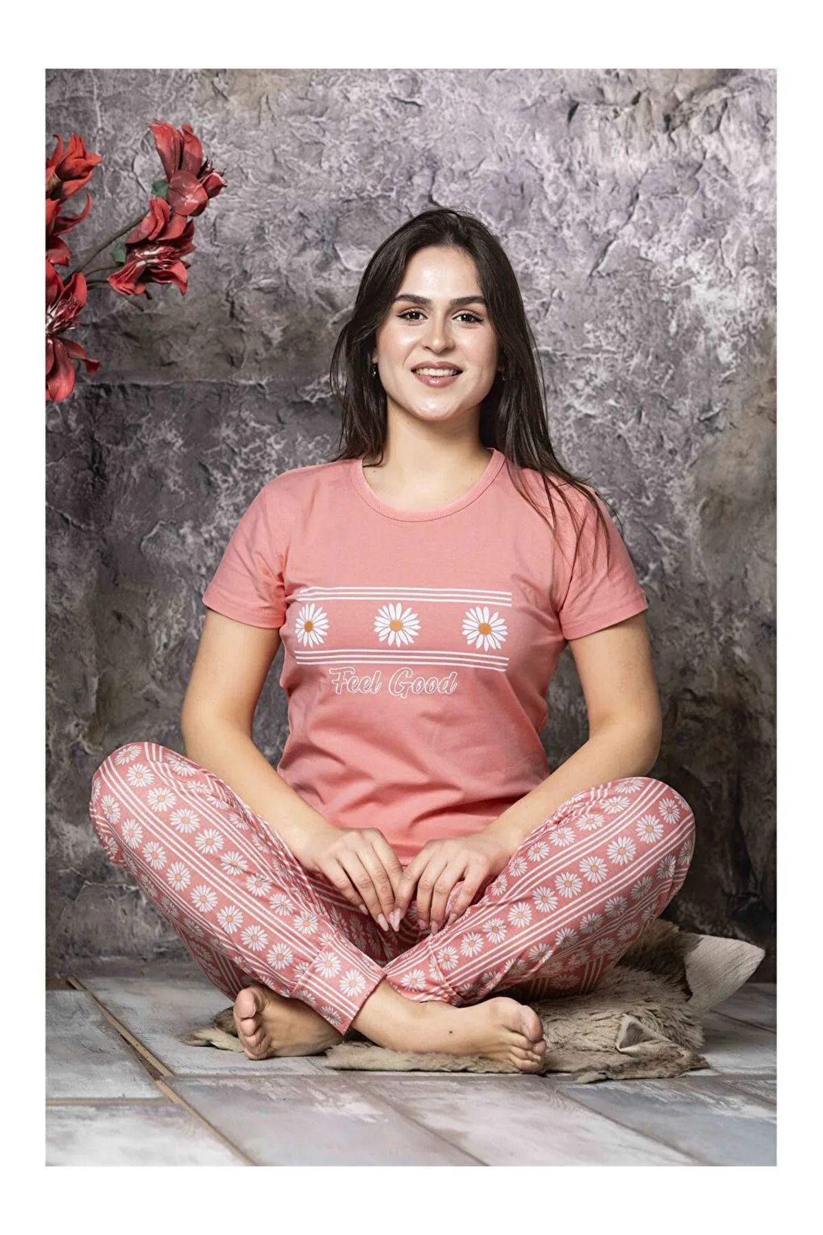 LC Waikiki Bisiklet Yaka Kadın Pijama Takım