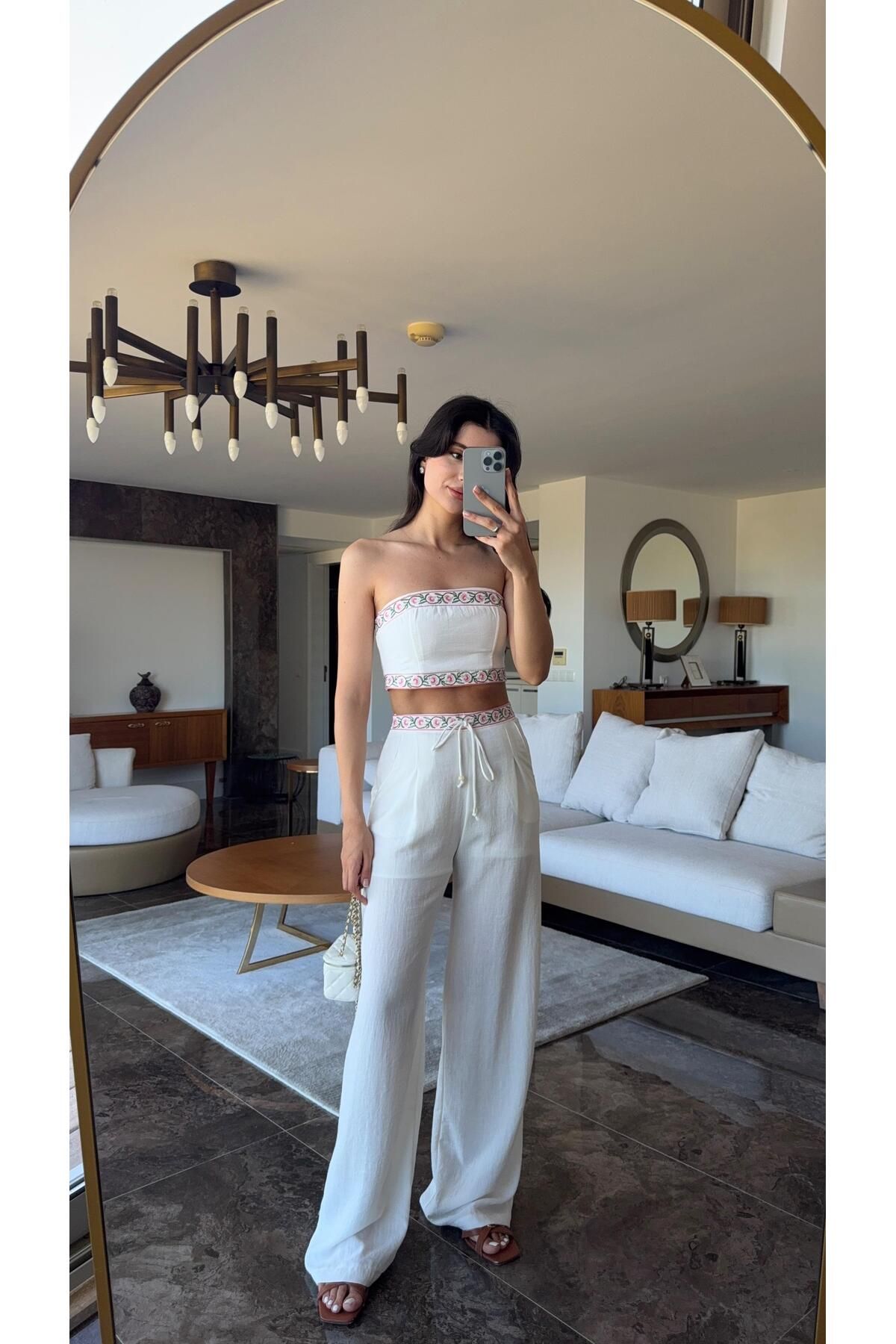 HAZELANNA Pembe Nakışlı Crop-Pantolon Takım