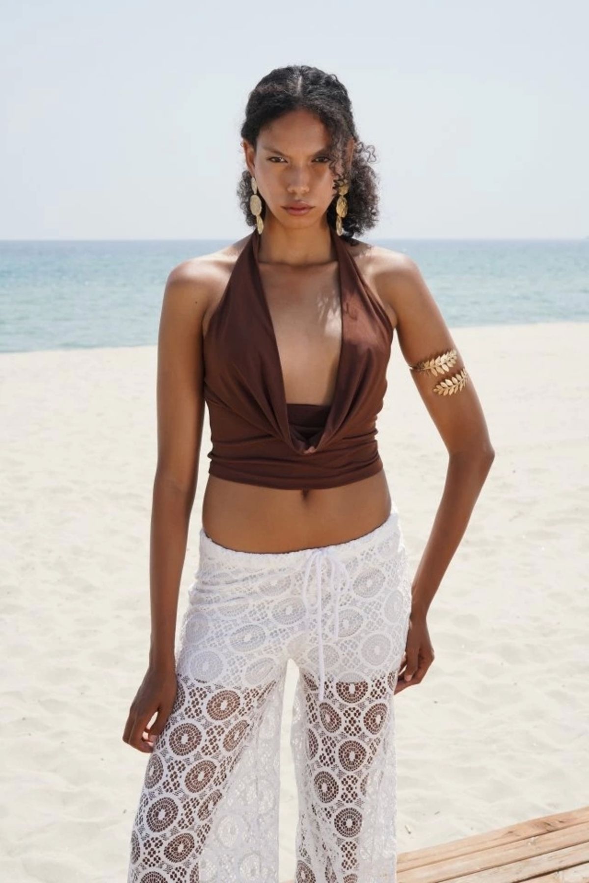 Butik Degaje Yaka Crop