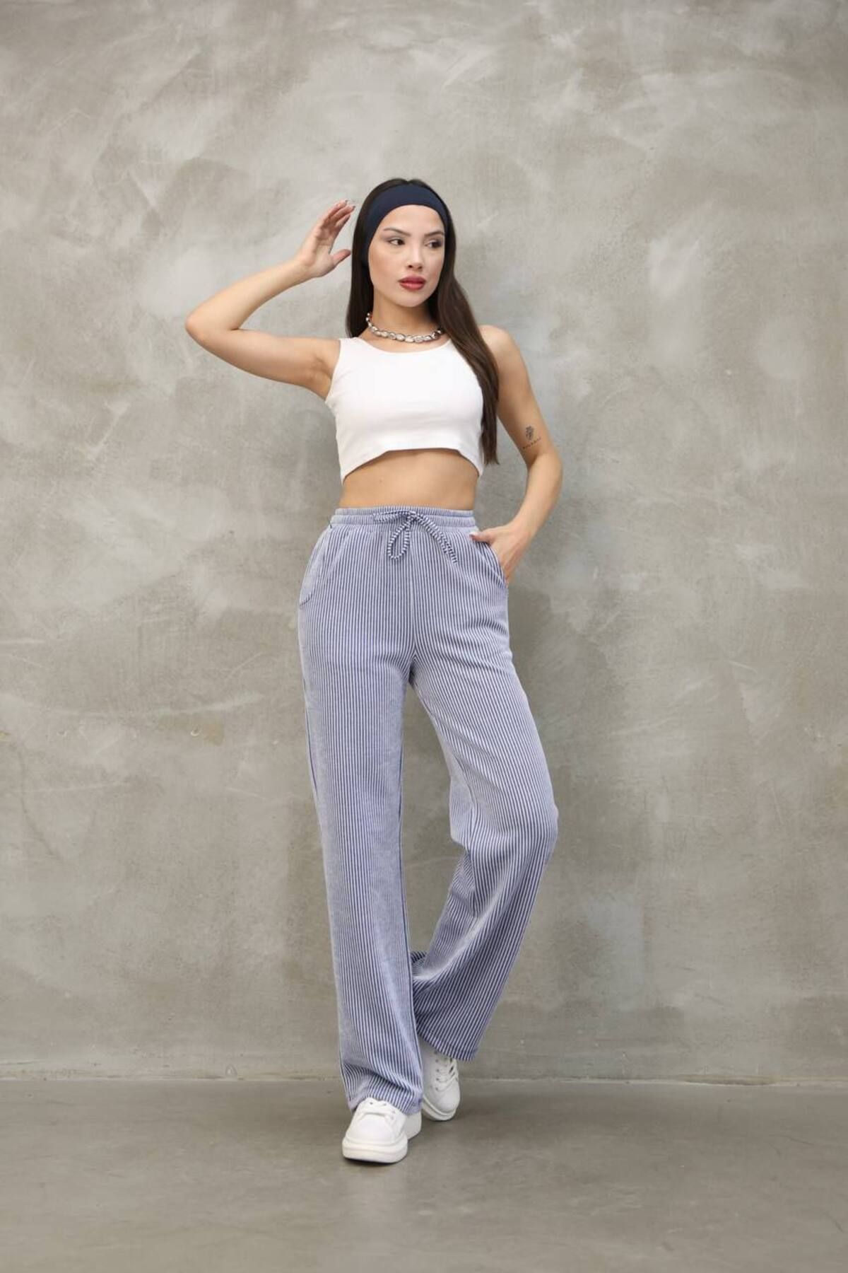 SUN STYLE SUYOLU ÇİZGİLİ DESEN BURGU CEPLİ BEL LASTİKLİ PANTOLON