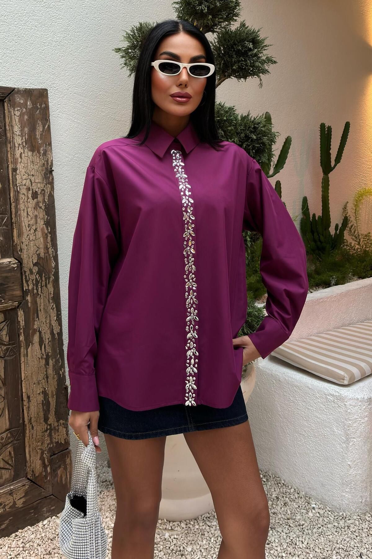 WeShaya Kadın Bordo Taş Detaylı Poplin Oversize Gömlek