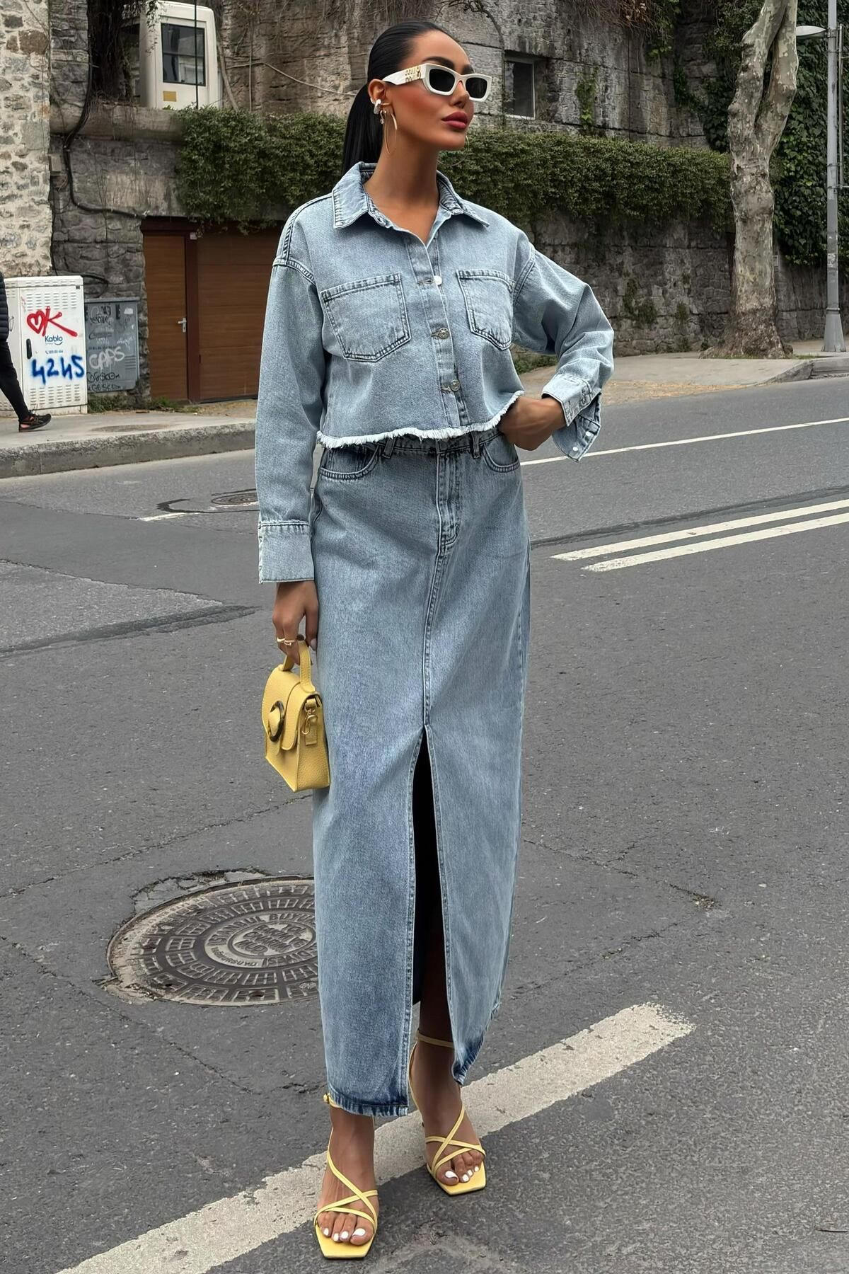 WeShaya Kadın Açık Mavi Cotton Crop Polo Yaka Denim Takım