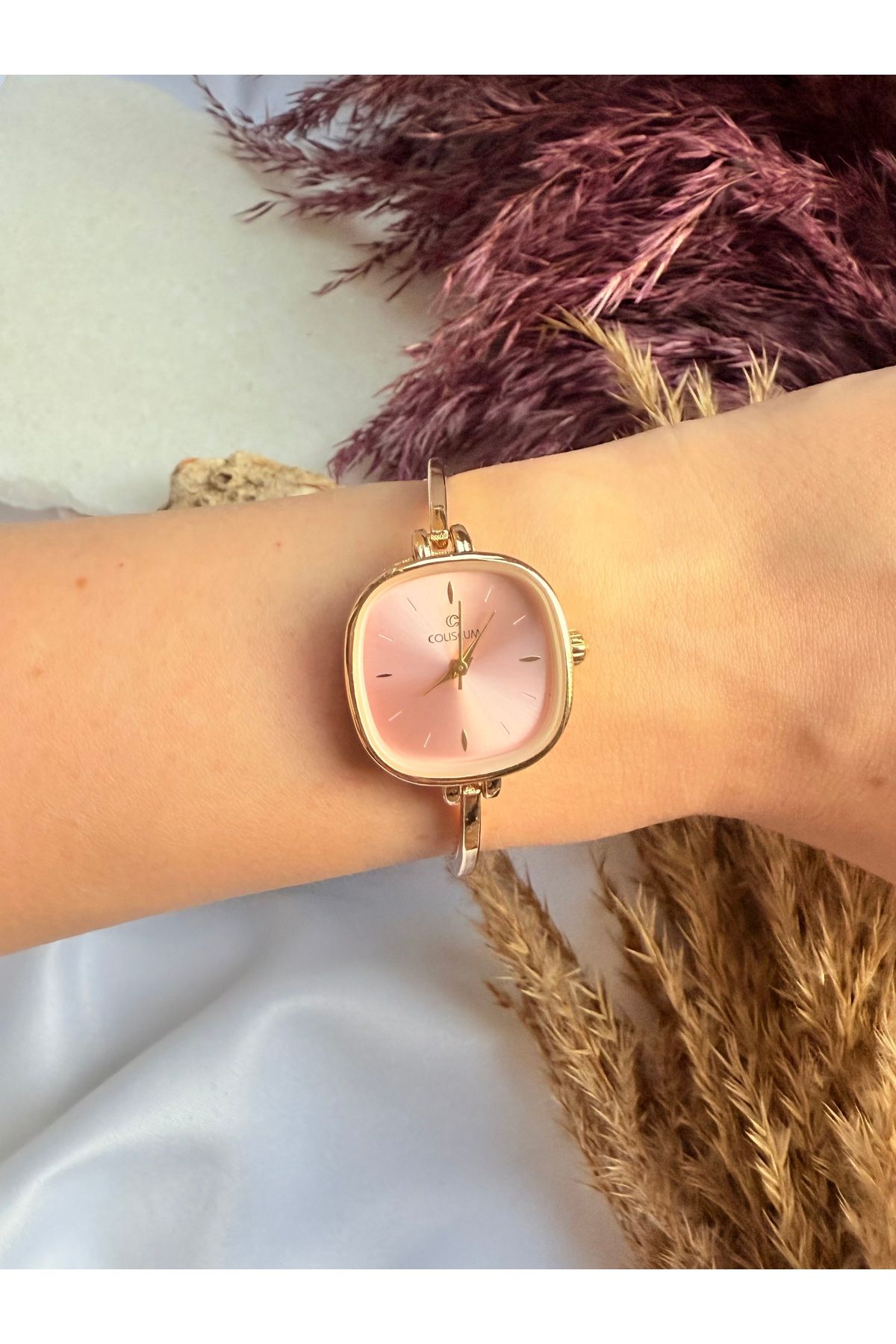 TD TRENDDURAGI Vintage Kare Gold İçi Pembe Kadın Kol Saati
