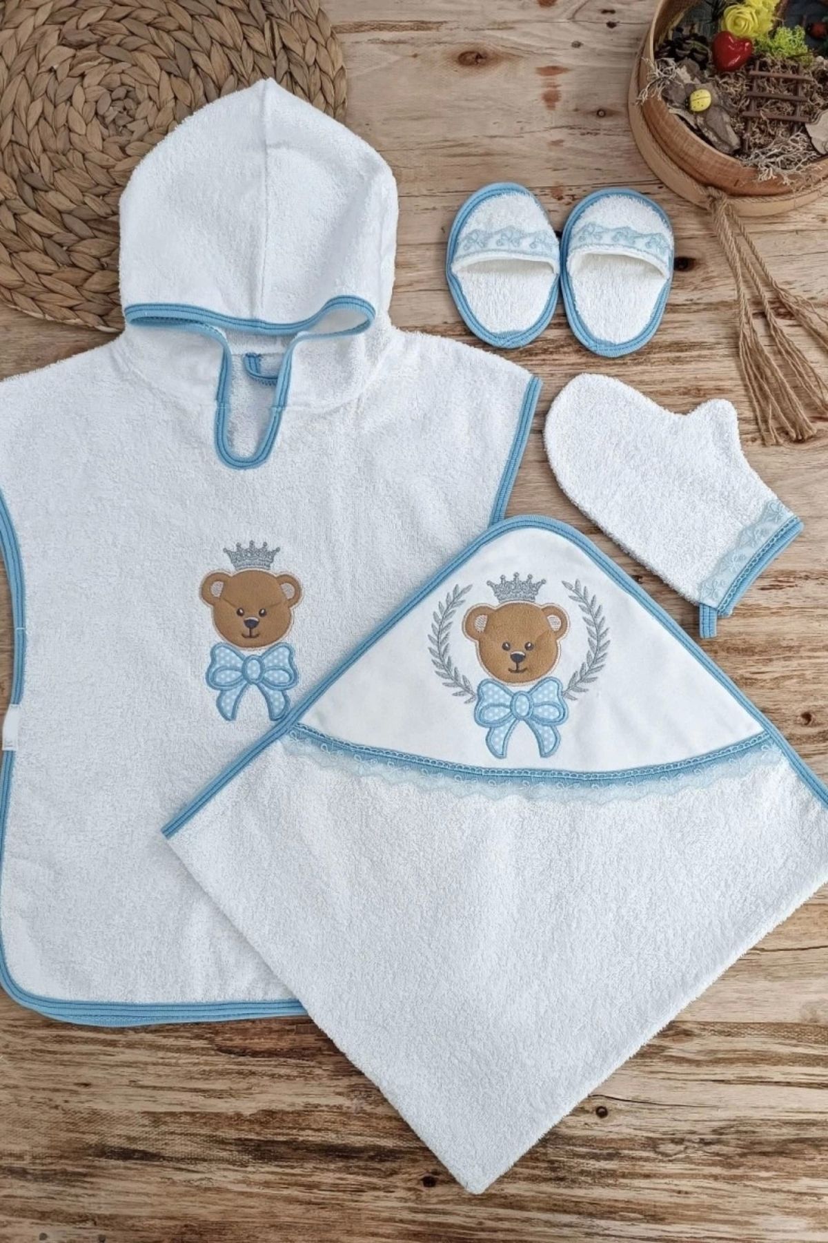 shopwave 0-1 Yaş Bear Nakışlı Pareolu 4lü Erkek Bebek Havlu Silgi Takımı