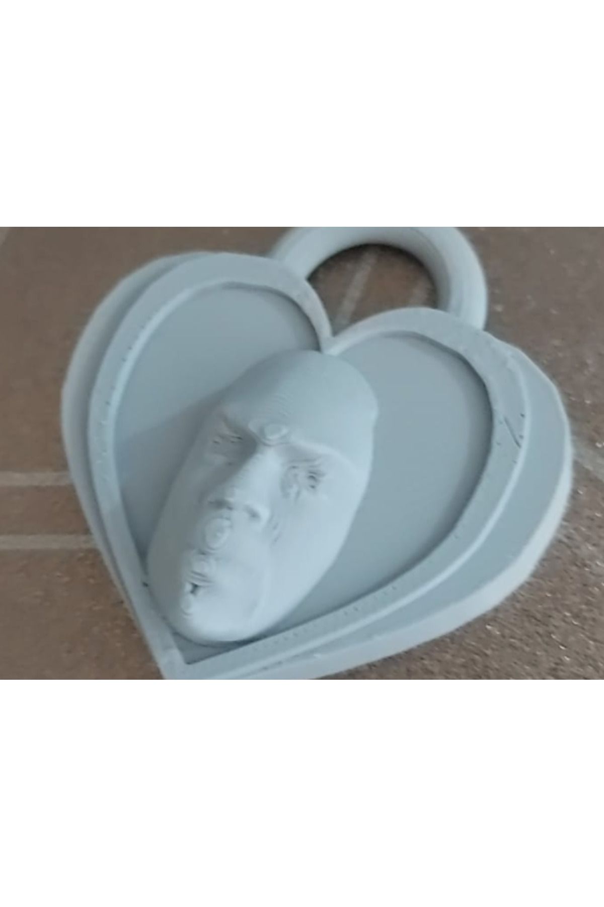 talaşoğlu Kevin Hart Heart Keychain/Kolye