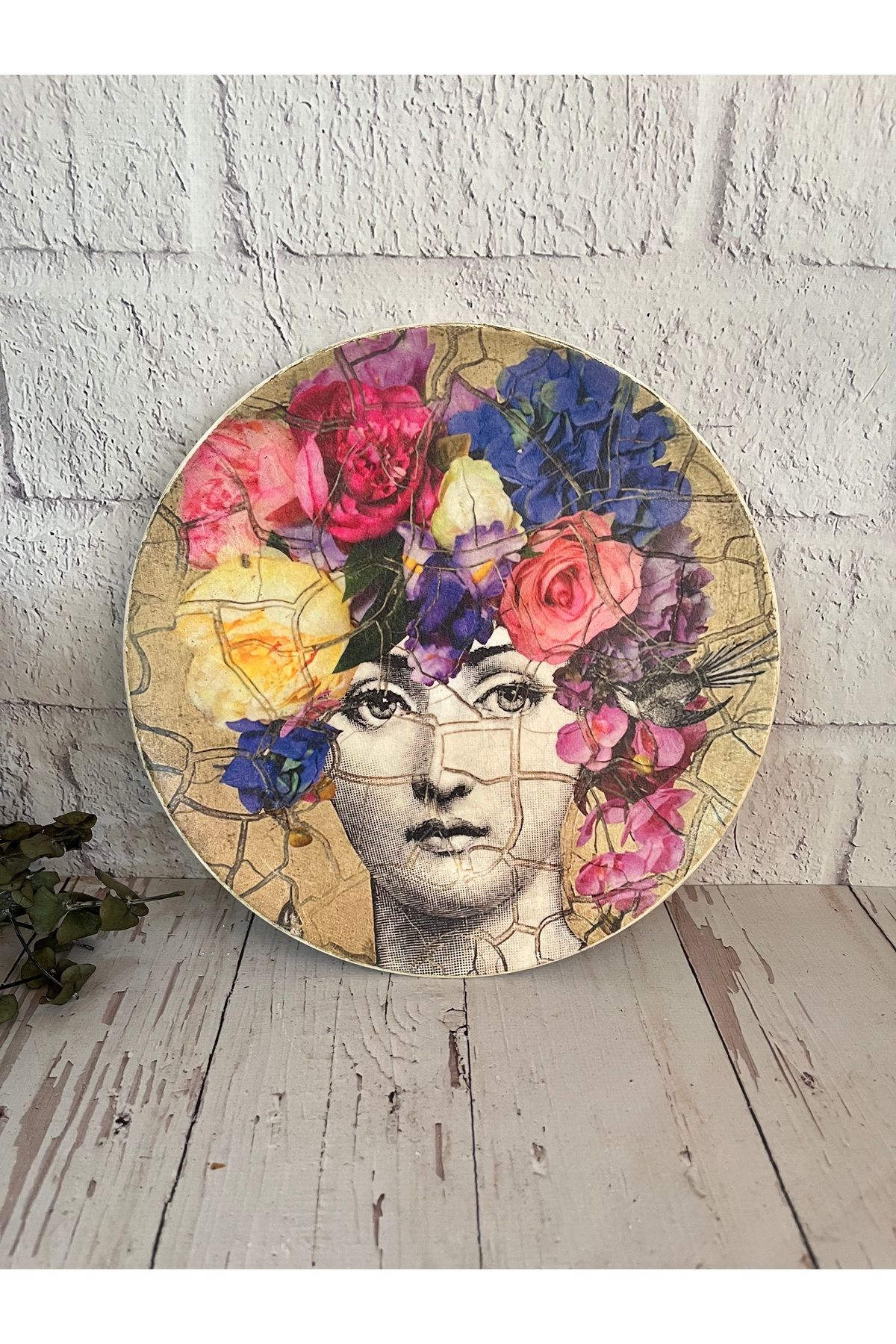 Bypinaryuksel Fornasetti Desenli Duvar Tabağı model 8