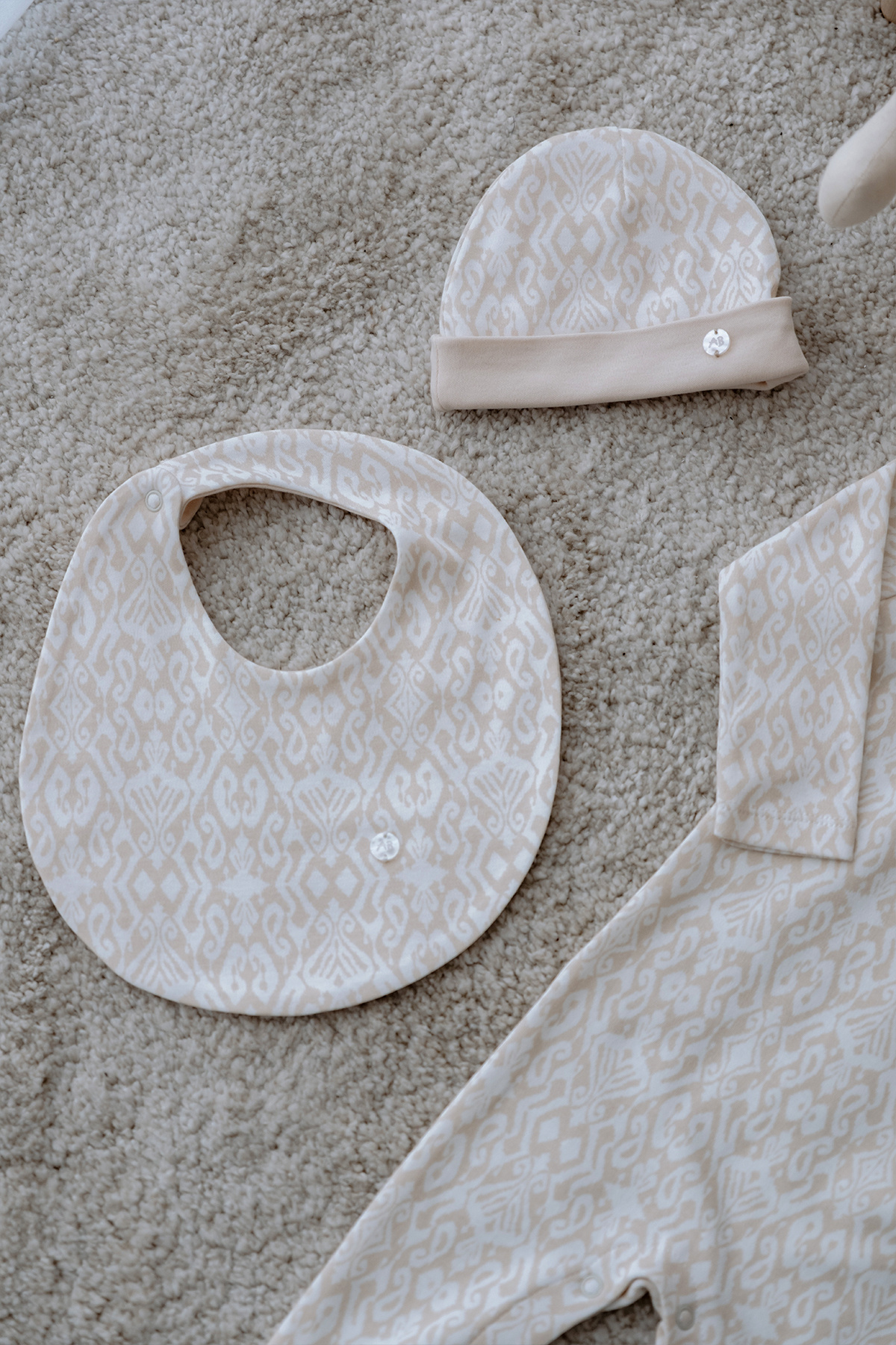 Atelier Babbi %100 Pamuk 3'Lü Yenidoğan Seti - İkat / Bej fotoğrafı 4 (önizleme)