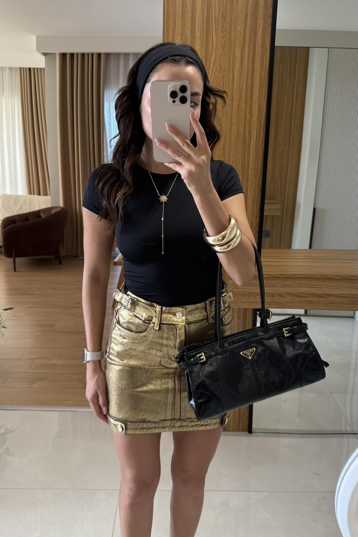 Gizem Ecemiş Felina Siyah Yarım Kollu Slim Basic Crop