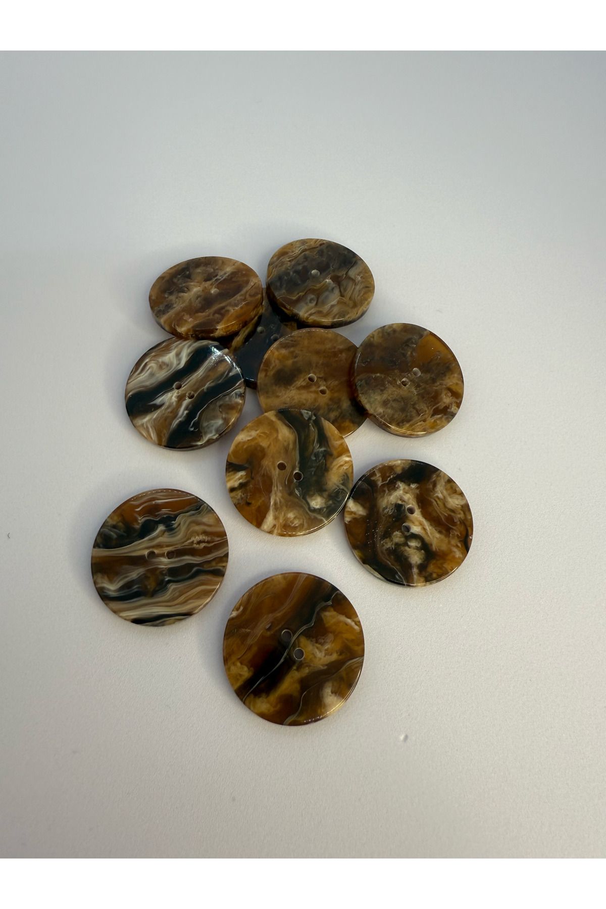 shop Dekoratif Mermer Desenli 2 Delikli Düğme 2,5 CM 40 Boy Kahve Siyah Mermer Desen 10 lu Paket
