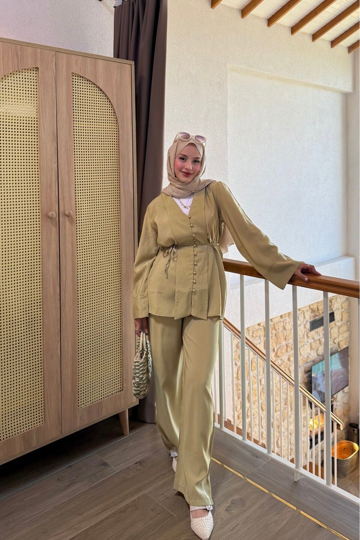 lurex moda V Yaka Düğmeli Takım