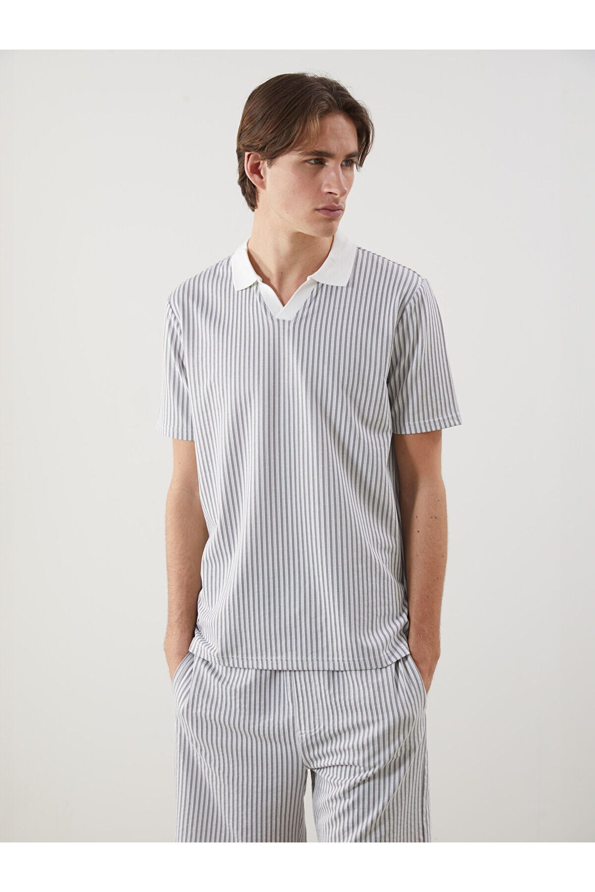 LC Waikiki Polo Yaka Çizgili Erkek Tişört