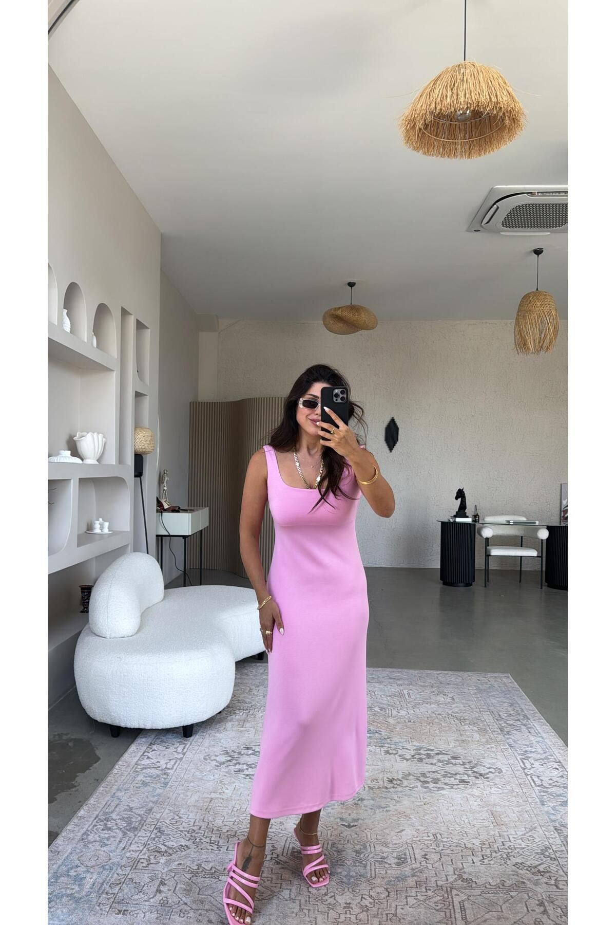 Buket Teke Pembe Modal Kare Yaka Elbise