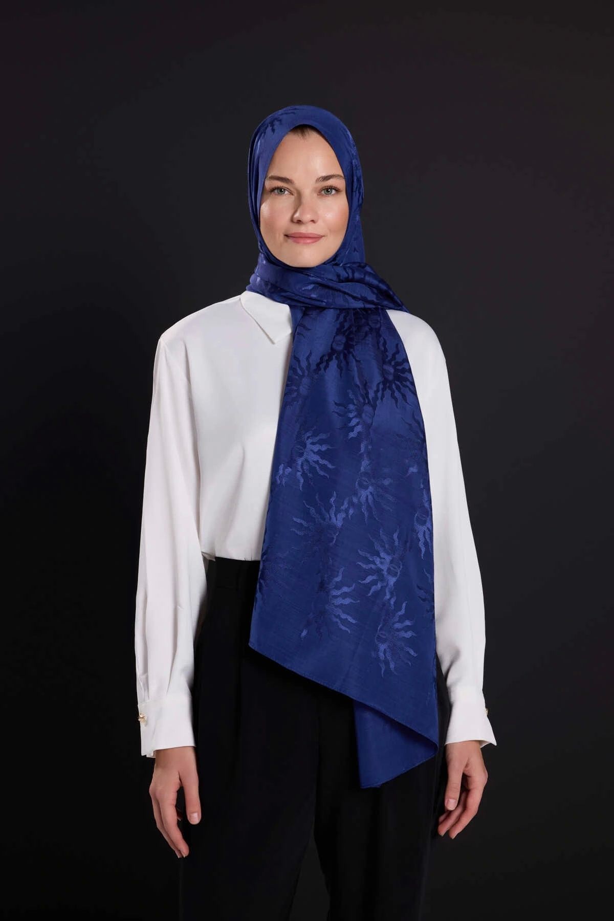 Imannoor Güneş Doğarken Lacivert Shiny Jakar Şal 251-3028-003