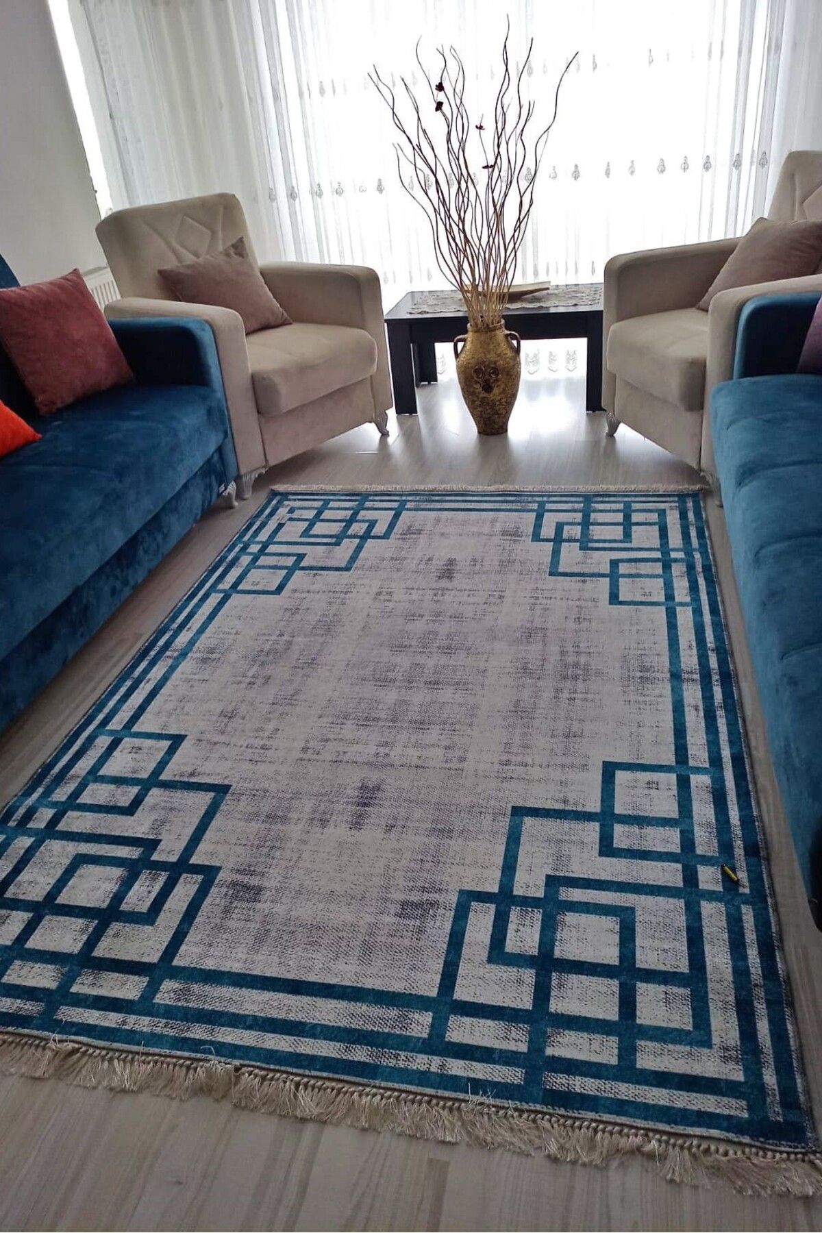 CENTER AVM Turkuaz Halı Salon Halısı Makinede Yıkanabilir Kaymaz Taban Halı