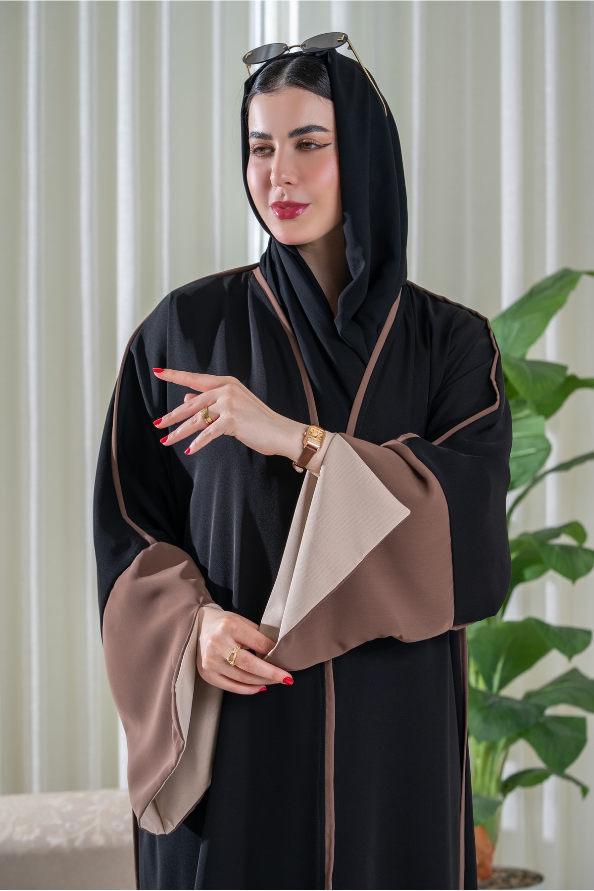 عباية سر الأناقة - عباية كريب ملكي