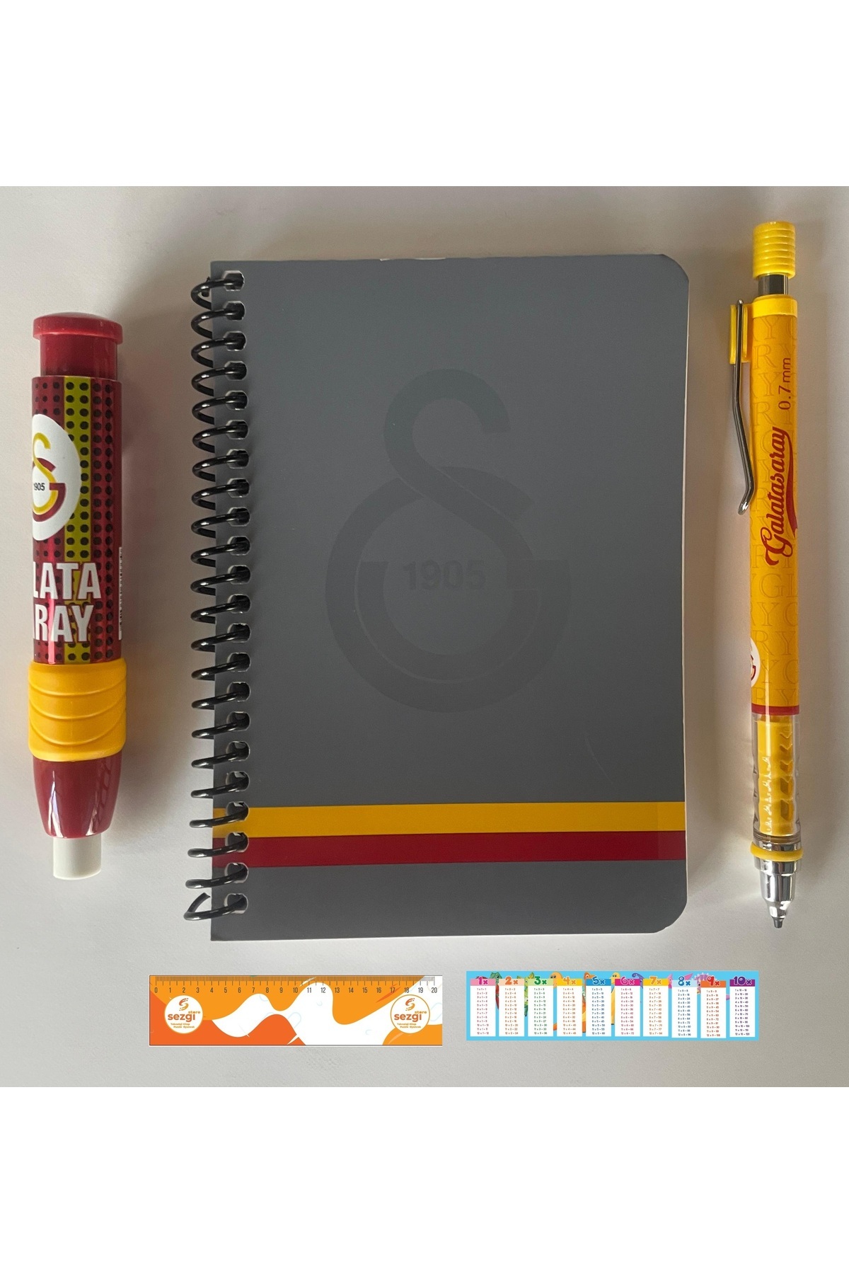 Galatasaray Lisanslı Taraftar Versatil Basmalı Kalem 0.7 mm+Bloknot ve Basmalı Kalem Silgi+Sezgistore Ayraç