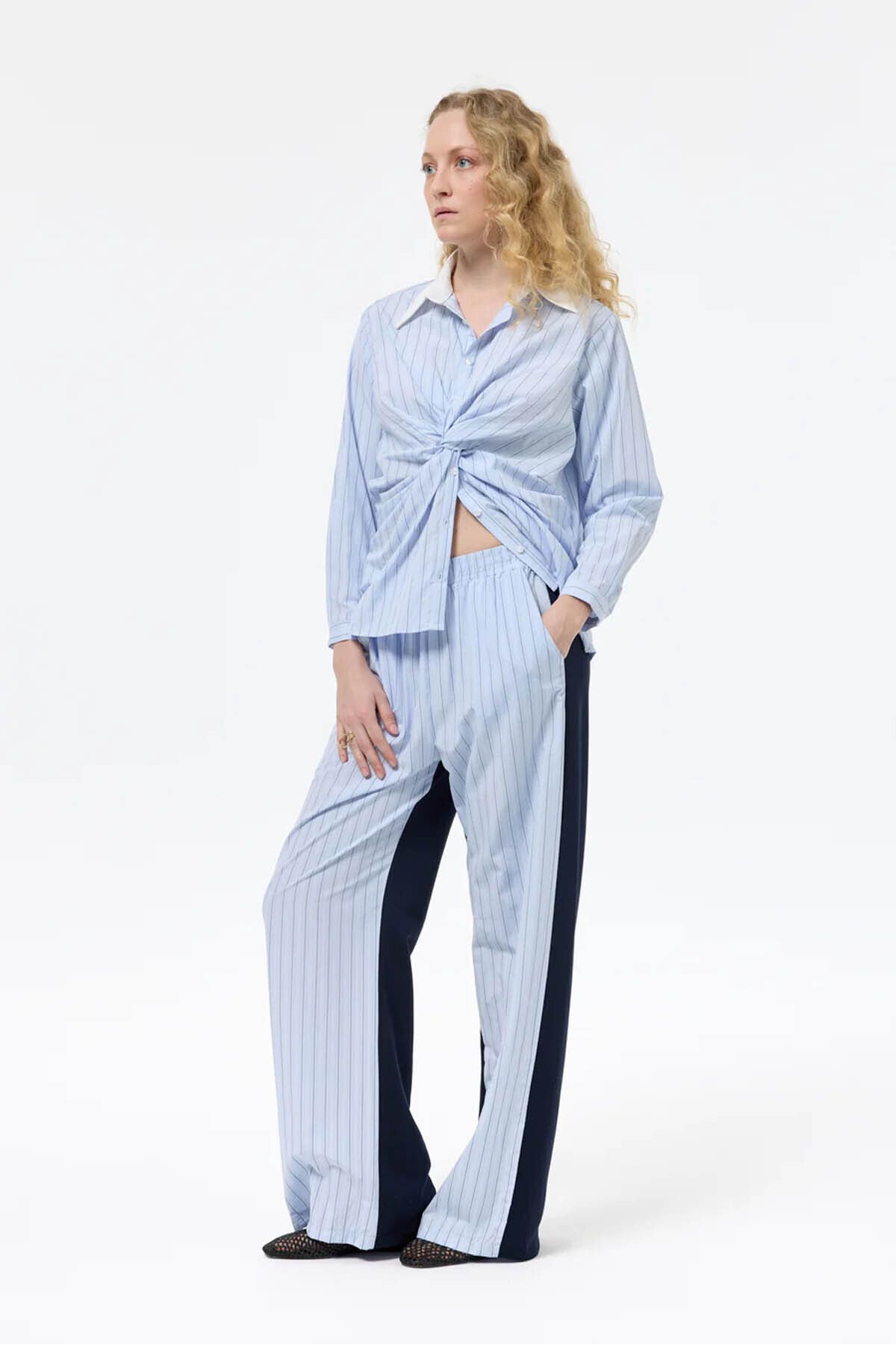 Quzu Kumaş Matchli Çizgili Lacivert Kadın Pantolon PNT00256