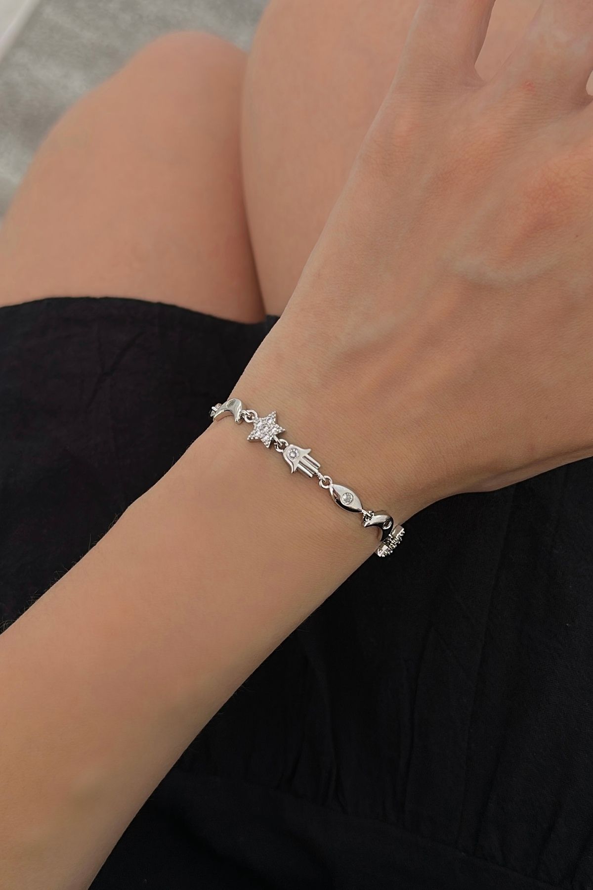 Okko Store Çelik Hilal Detaylı Charm Bileklik
