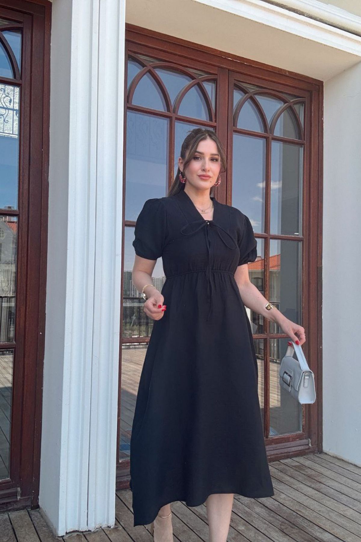 The Robi Müslin Kumaş Beli Lastikli Kısa Kollu Elbise