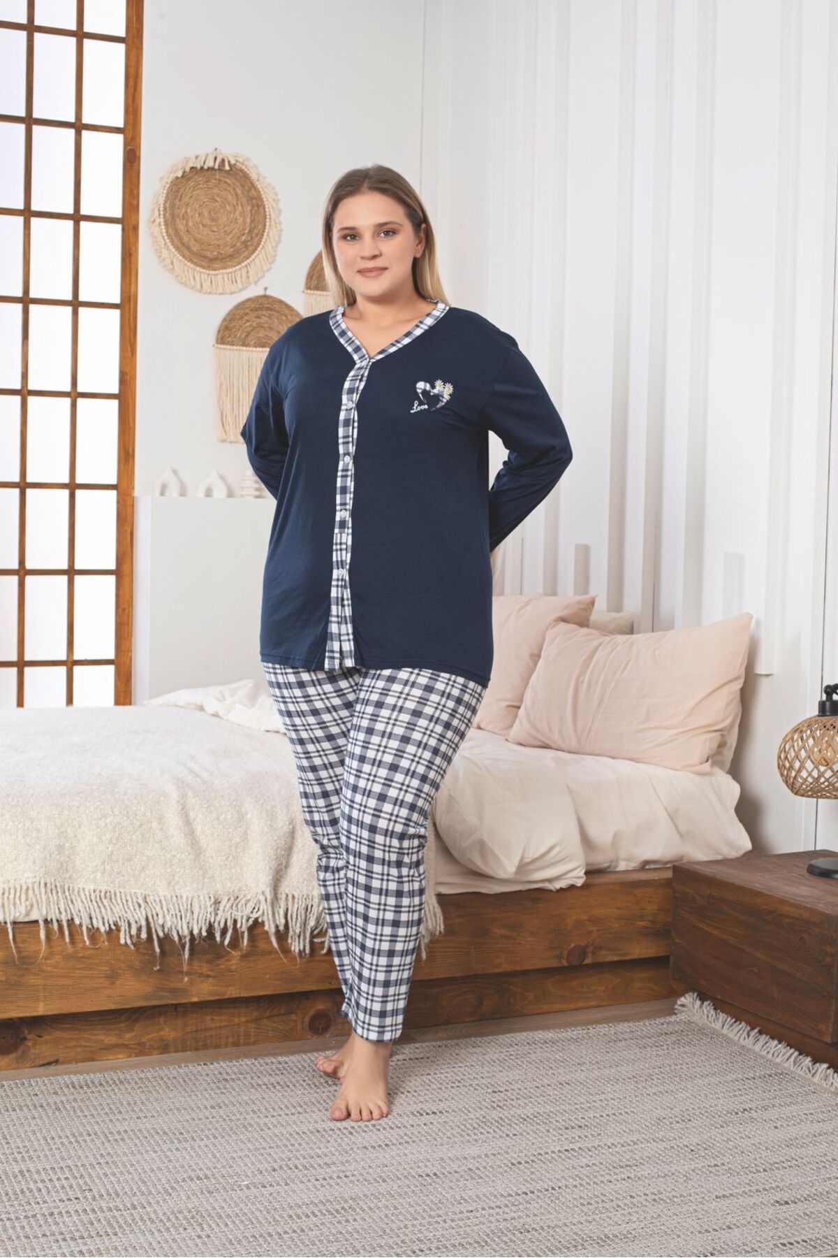 Asel Büyük Beden Uzun Kol Boydan Düğmeli Pamuklu Kumaş Pijama Takım