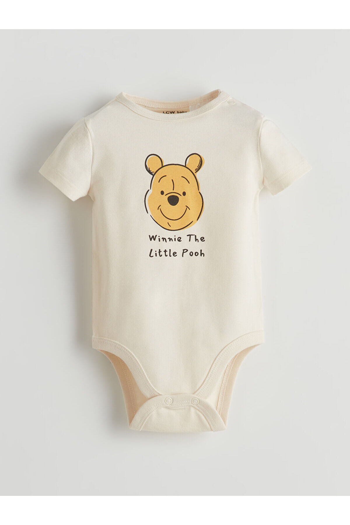 LC Waikiki Nevaa Collection Ekru Winnie the Pooh Baskılı Erkek Bebek Çıtçıtlı Body ve Şort 2'li fotoğrafı 2 (önizleme)