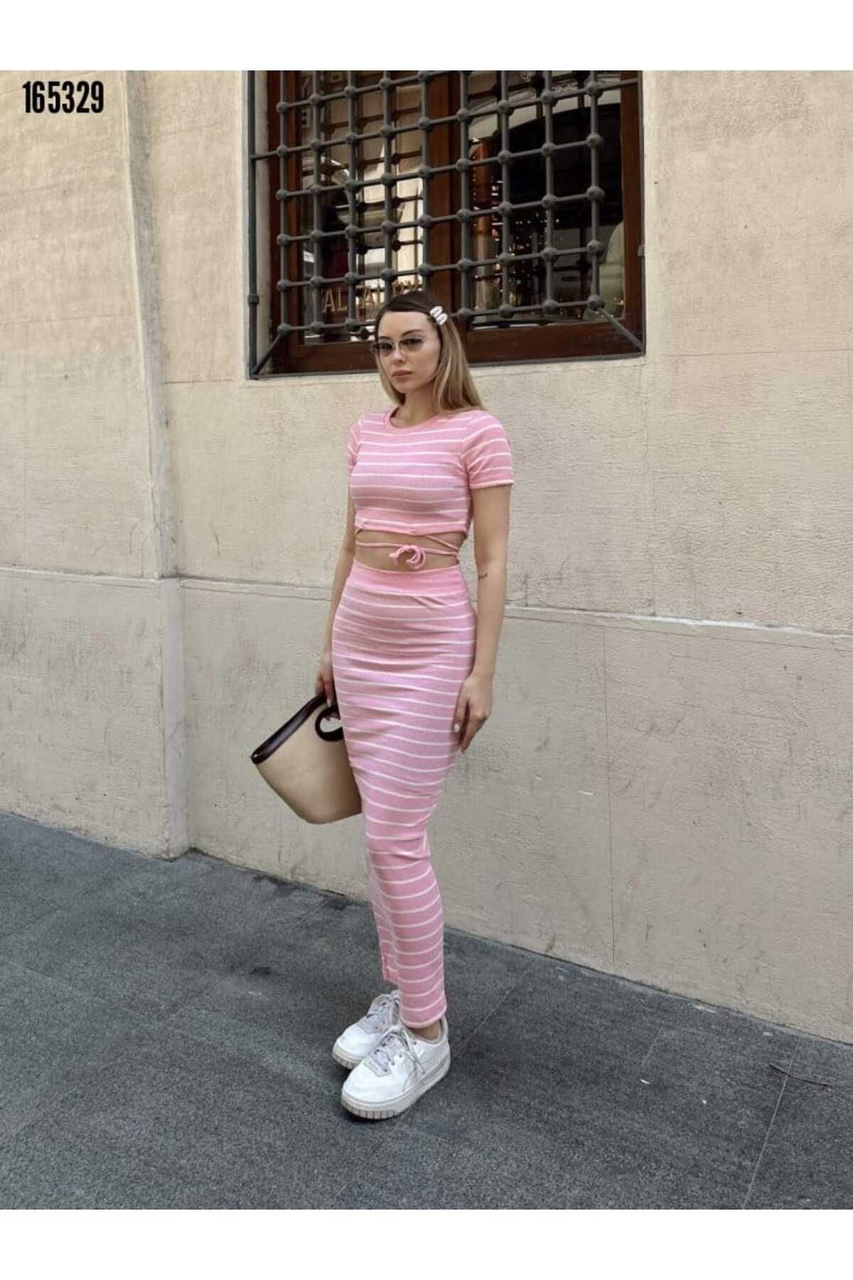 Cbm Kadın bisiklet yaka bağcık detay crop ve yüksek bel çizgi desen etek ikili takım Kolye hediye