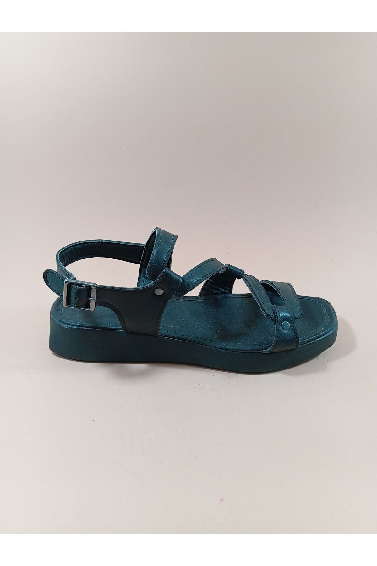 FANA SİYAH DERİ FLOOR SANDALET
