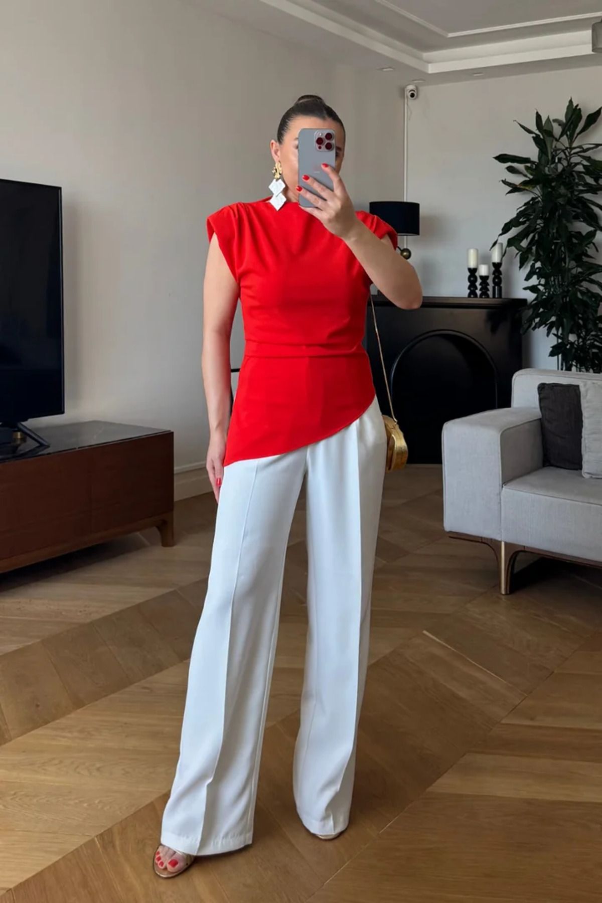 Tuba Butik Asimetrik Kesim Vatkalı Bluz