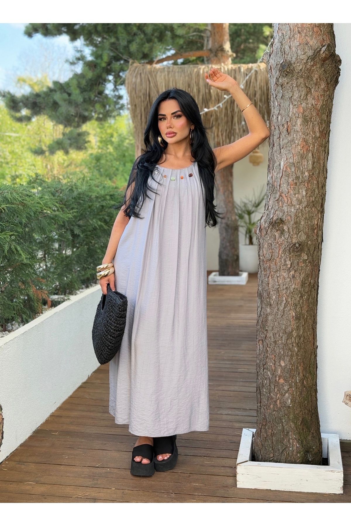 LB Laluna Butik Kadın Halter Yaka Deniz Kabuğu Detaylı Astarlı Uzun Elbise