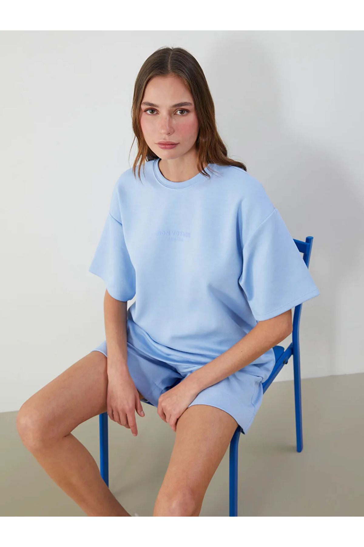 LC Waikiki LCW Vision Lila Bisiklet Yaka Baskılı Oversize Kadın Tişört