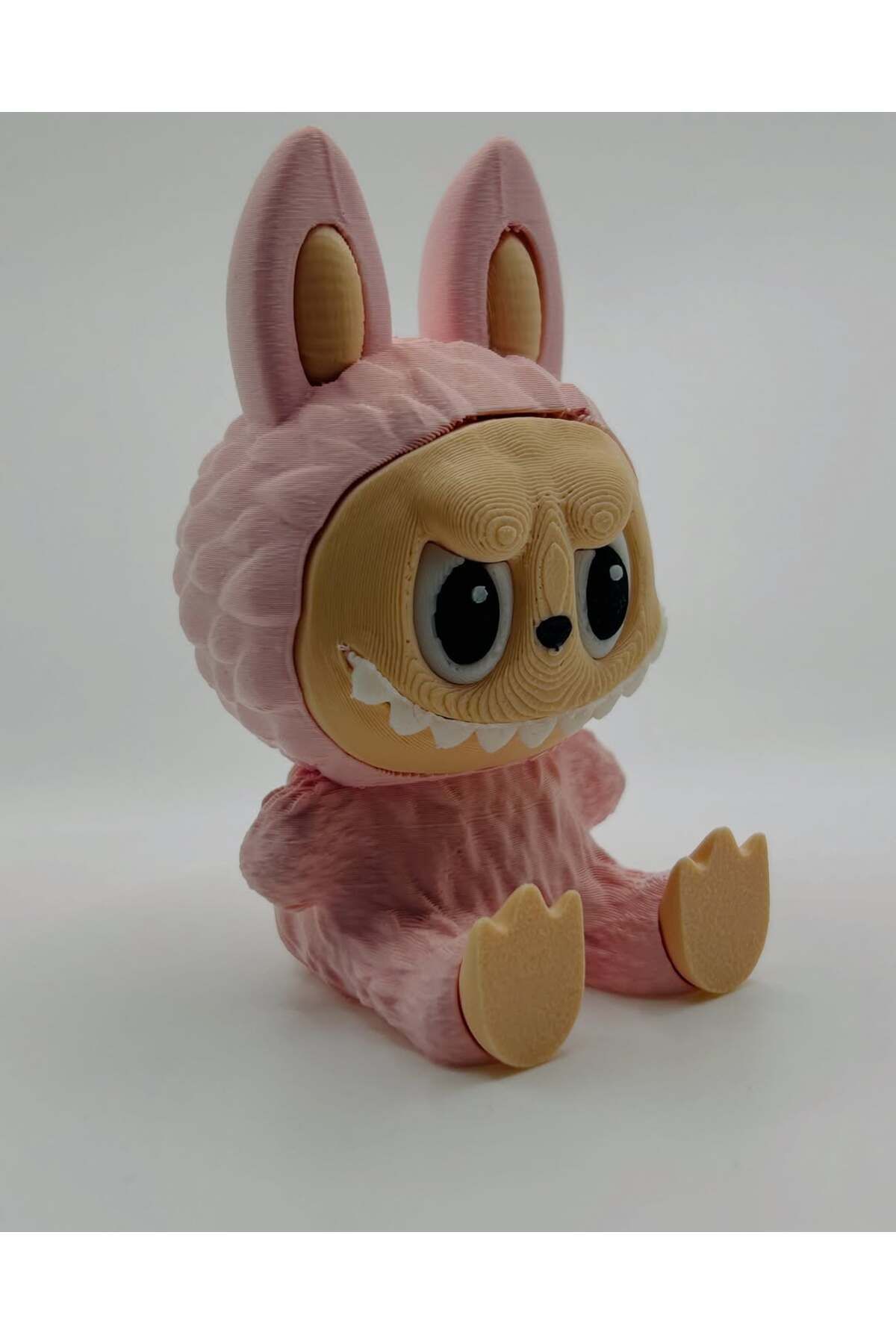 Cochines Oturan Labubu Figür - Pembe Labubu Sağlıklı PETG malzemeden üretilmiş 3D Figür 9,5cm