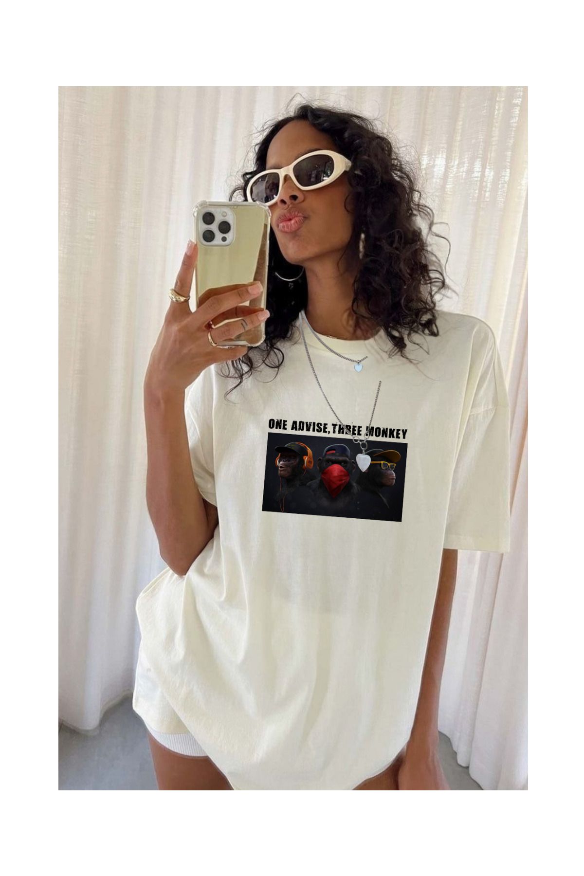Le'sluette shadow of style Kadın Three Monkeys Baskılı %100 Pamuk Oversize T-shirt