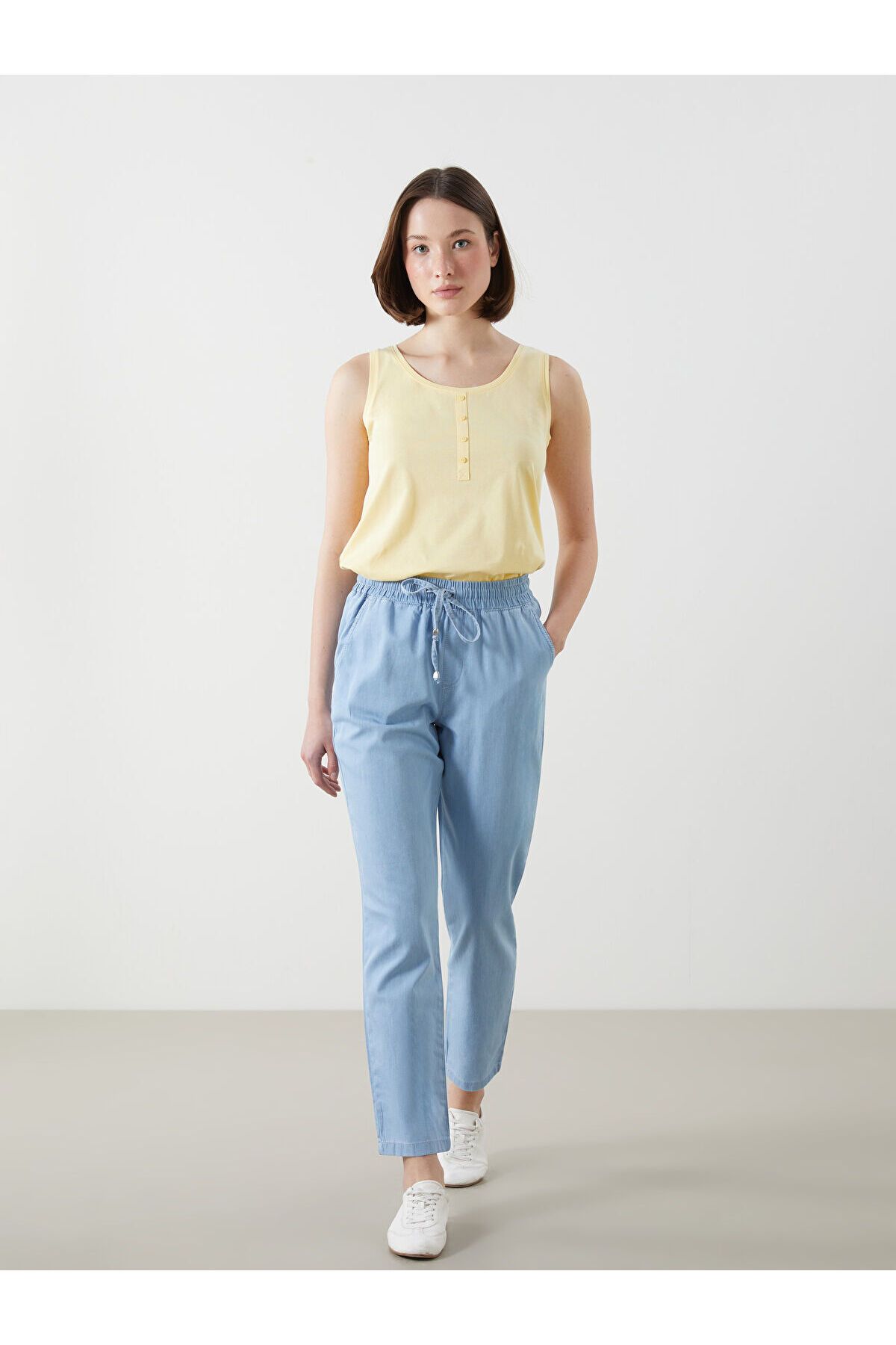 LC Waikiki Beli Lastikli Carrot Fit Kadın Jean Pantolon