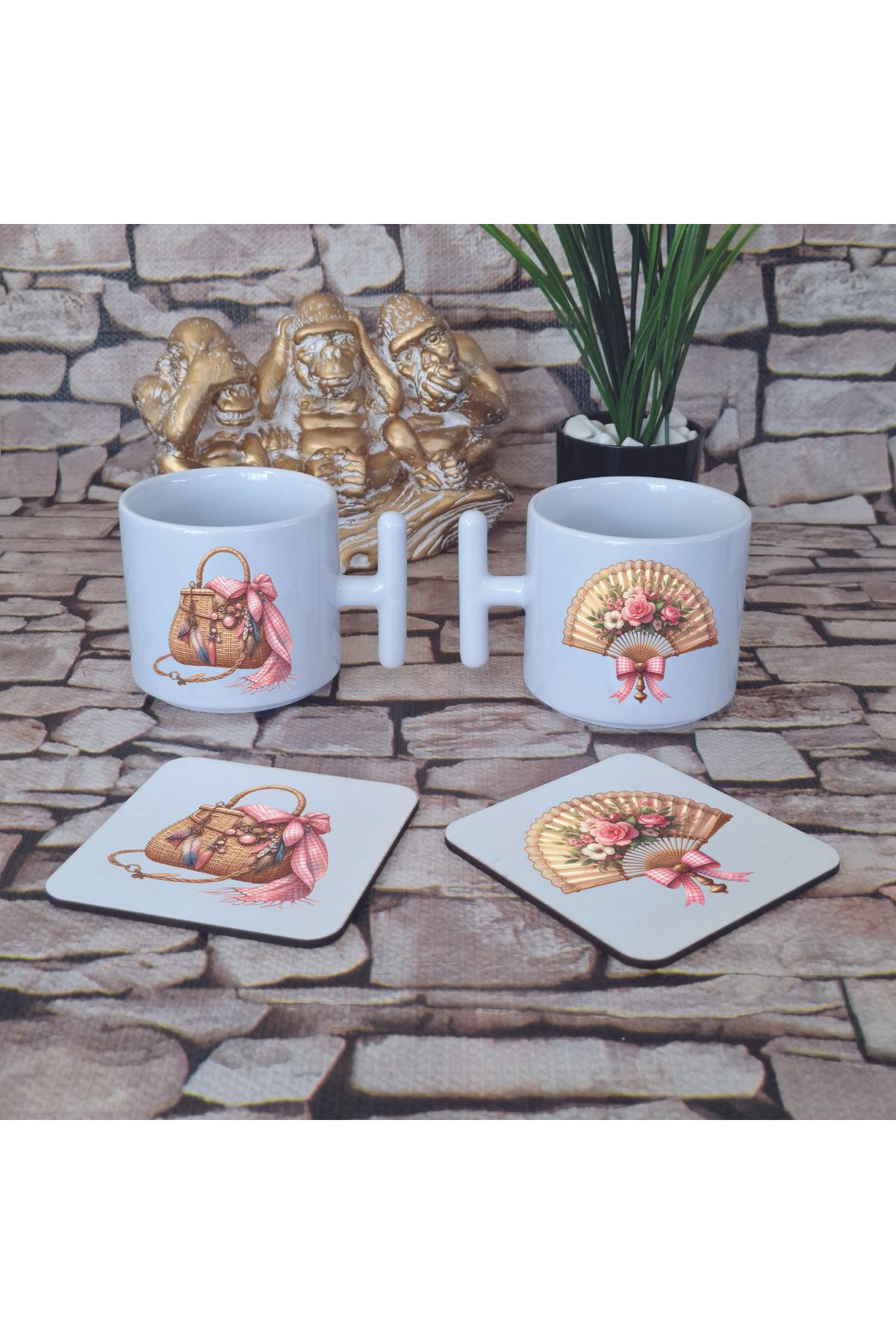 giftkonsept Yaz Temalı Pembe Bohem Baskılı 4'lü Set Ahşap Bardak Altlığı ve Latte Fincanı T Kulplu Kupa Bardak