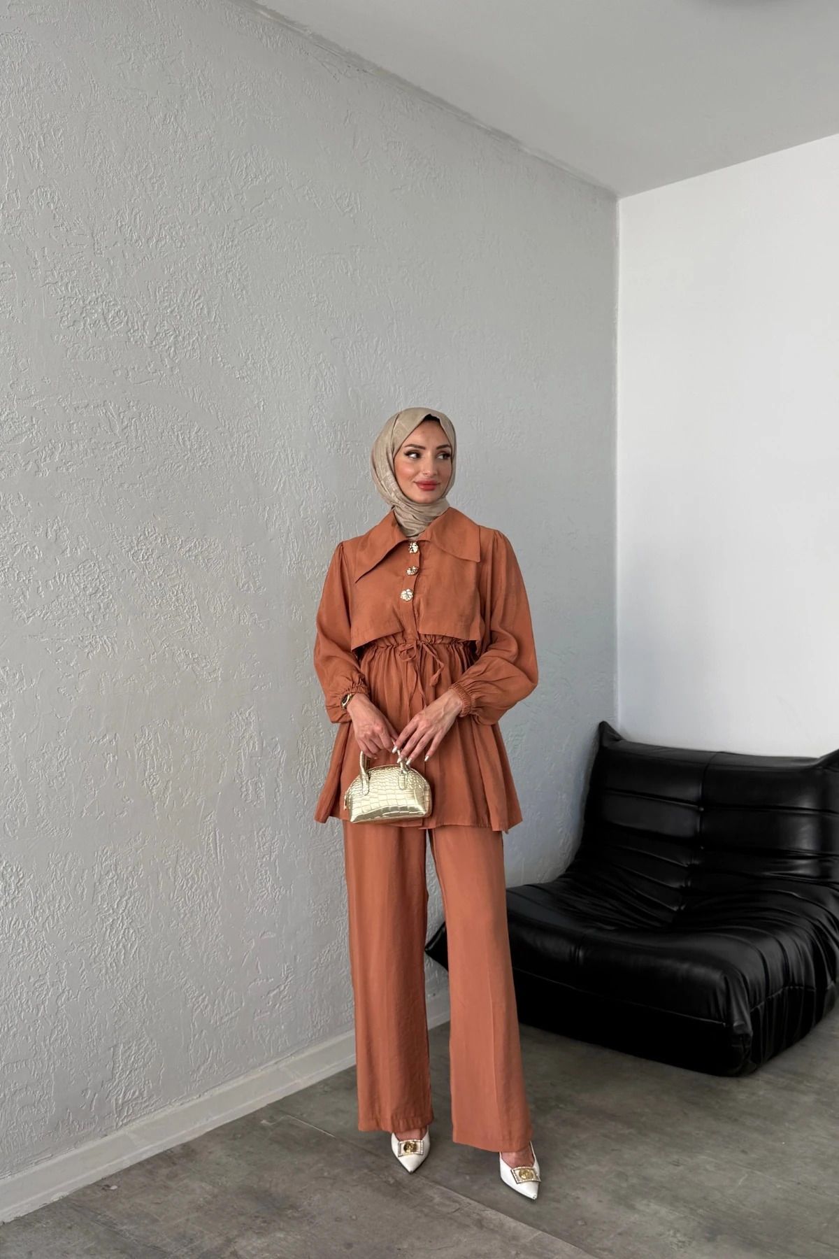 EFSUN MODA BELİ BAĞCIKLI GENİŞ YAKA PANTOLONLU İKİLİ TAKIM