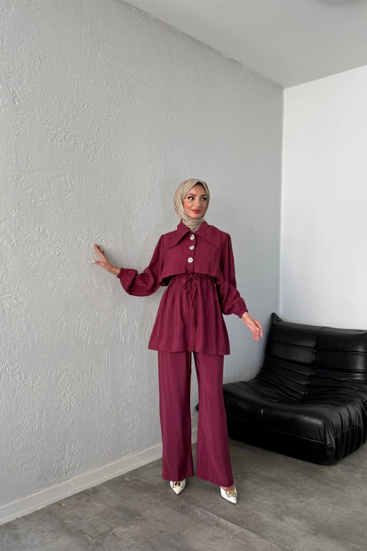 EFSUN MODA BELİ BAĞCIKLI GENİŞ YAKA PANTOLONLU İKİLİ TAKIM