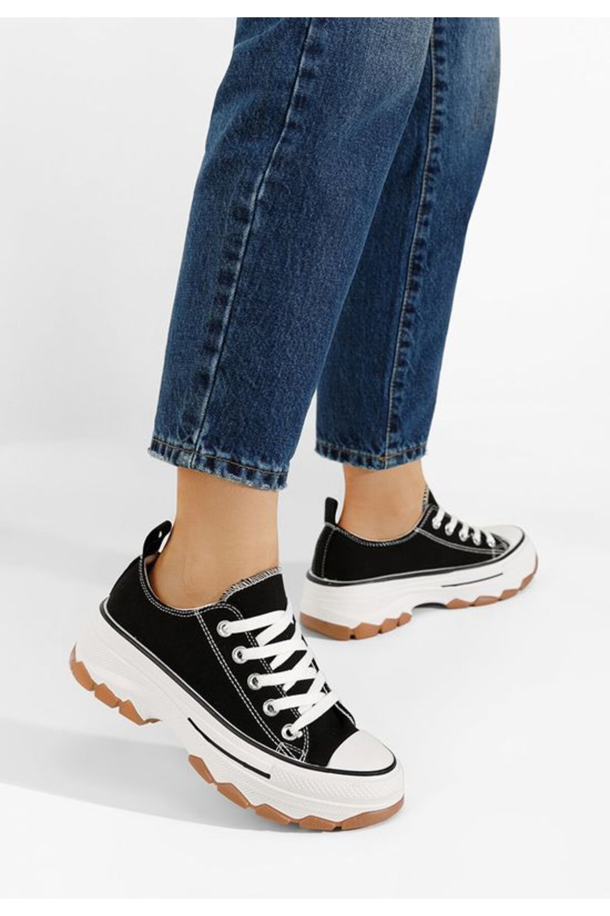 B T Shoes Дамски черни маратонки Raviana