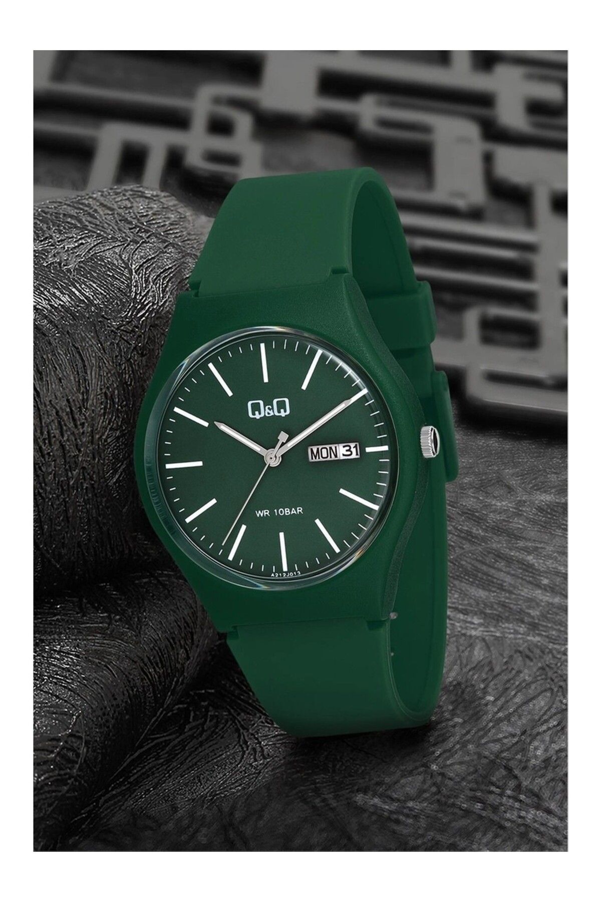 Q&Q-Original 2 Years Warranty Waterproof Khaki Green Watch 1